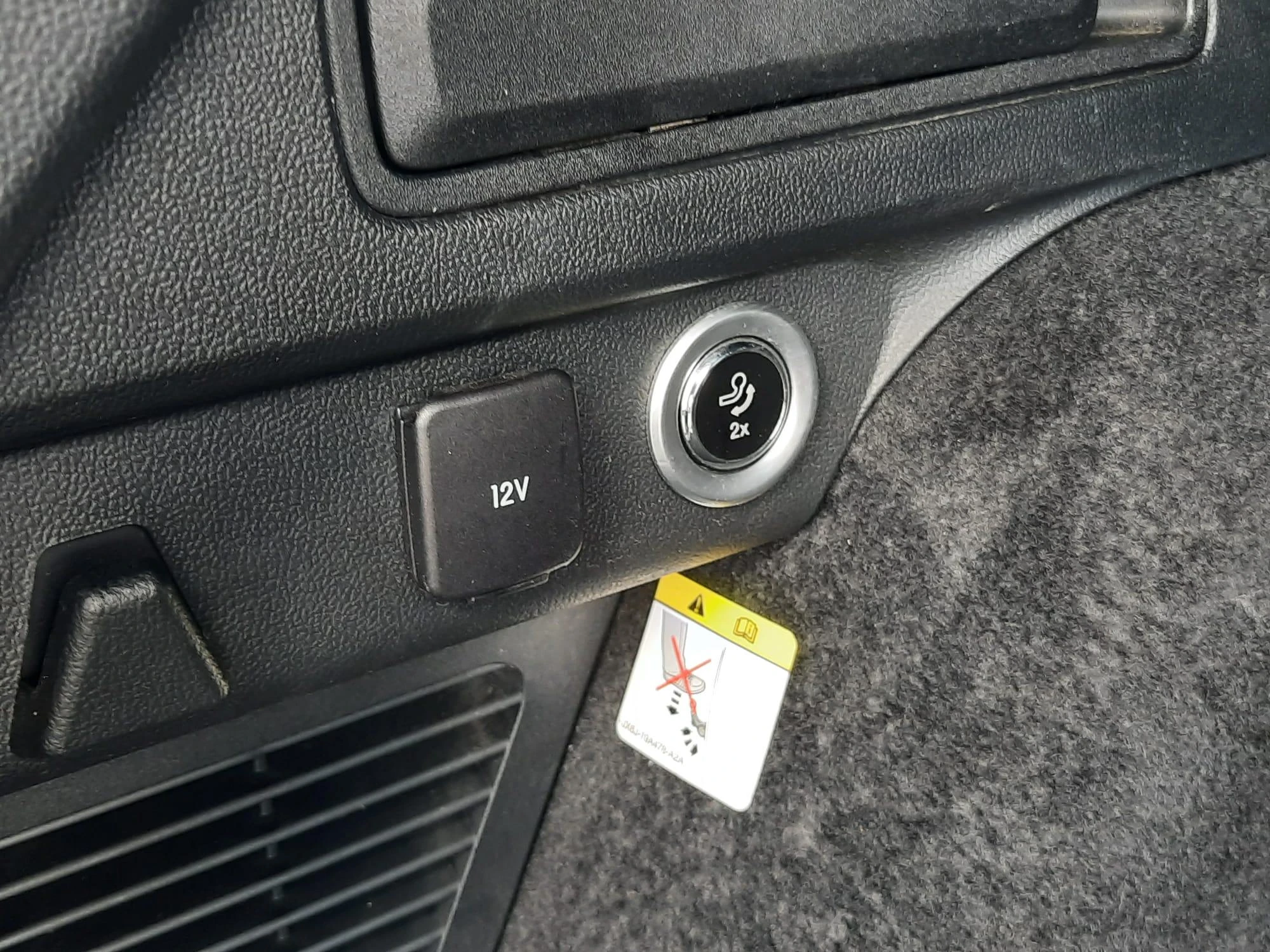 Ford-Kuga-image-11