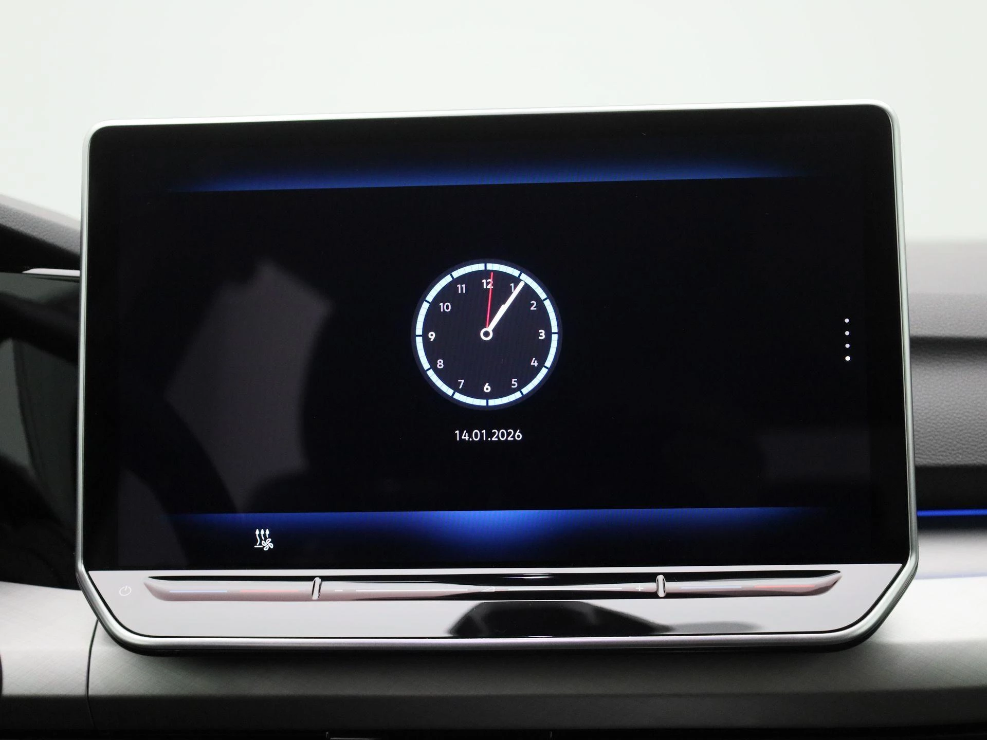 Volkswagen-Golf-image-7