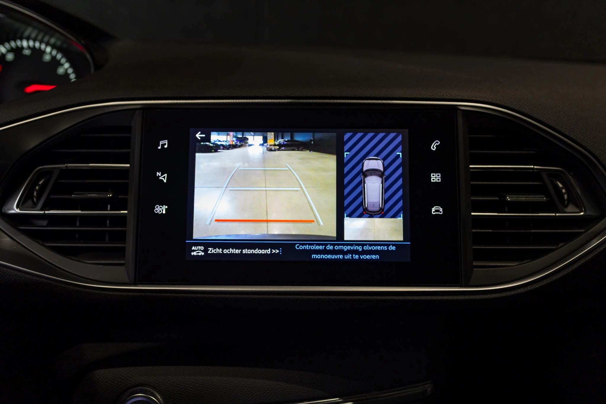 Peugeot-308-image-25
