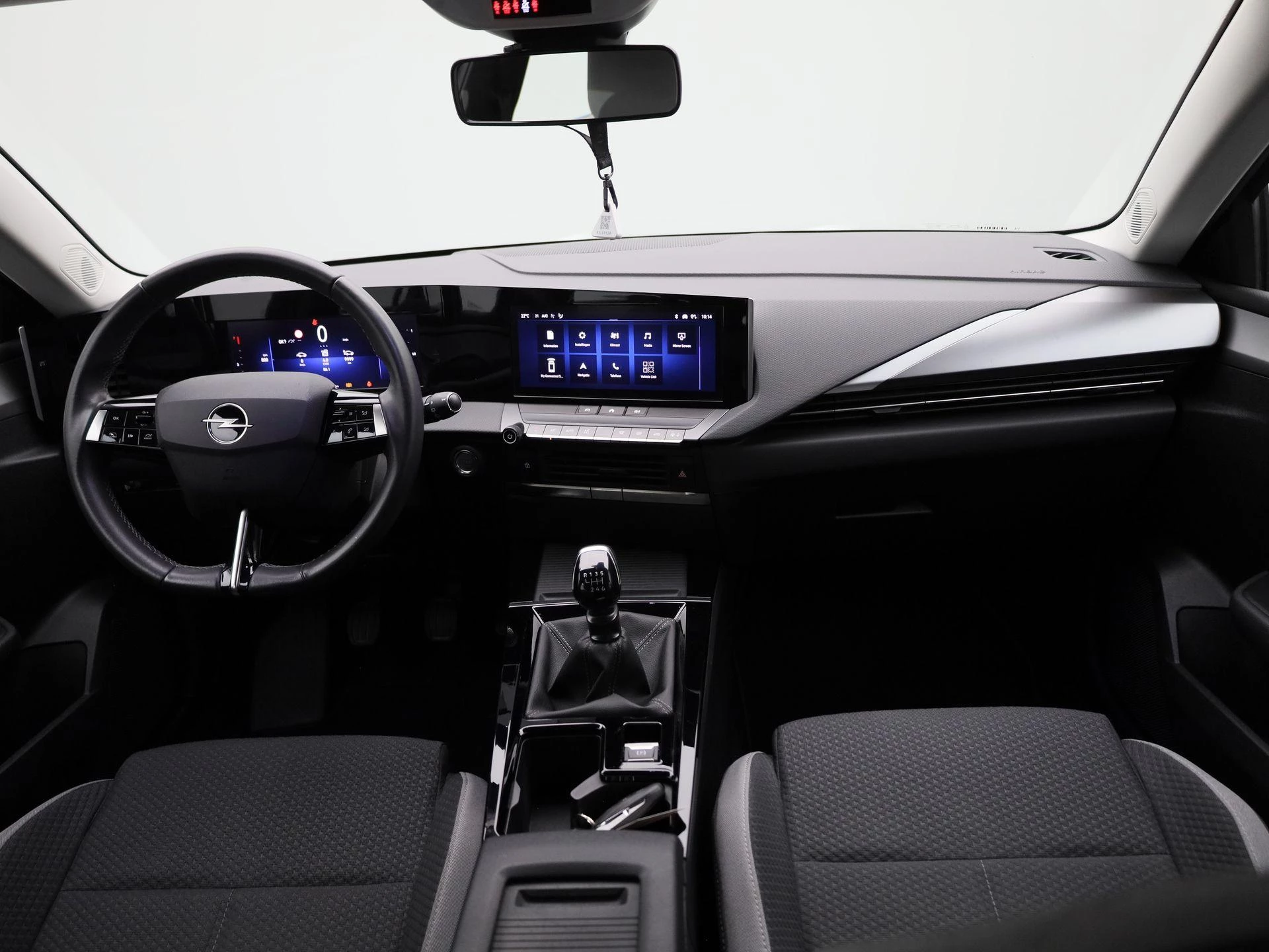 Opel-Astra-image-29
