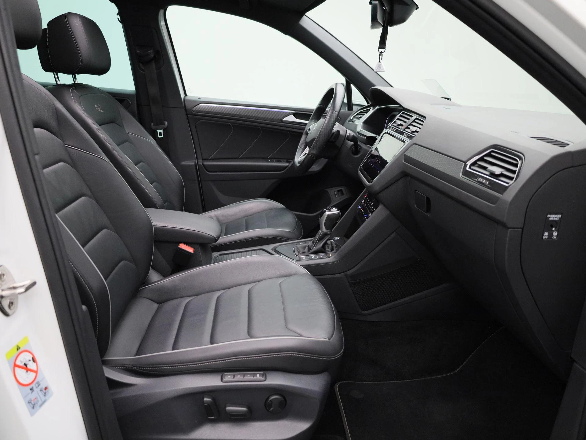 Volkswagen Tiguan 1.4 TSI eHybrid R-Line Business+ 245 PK|