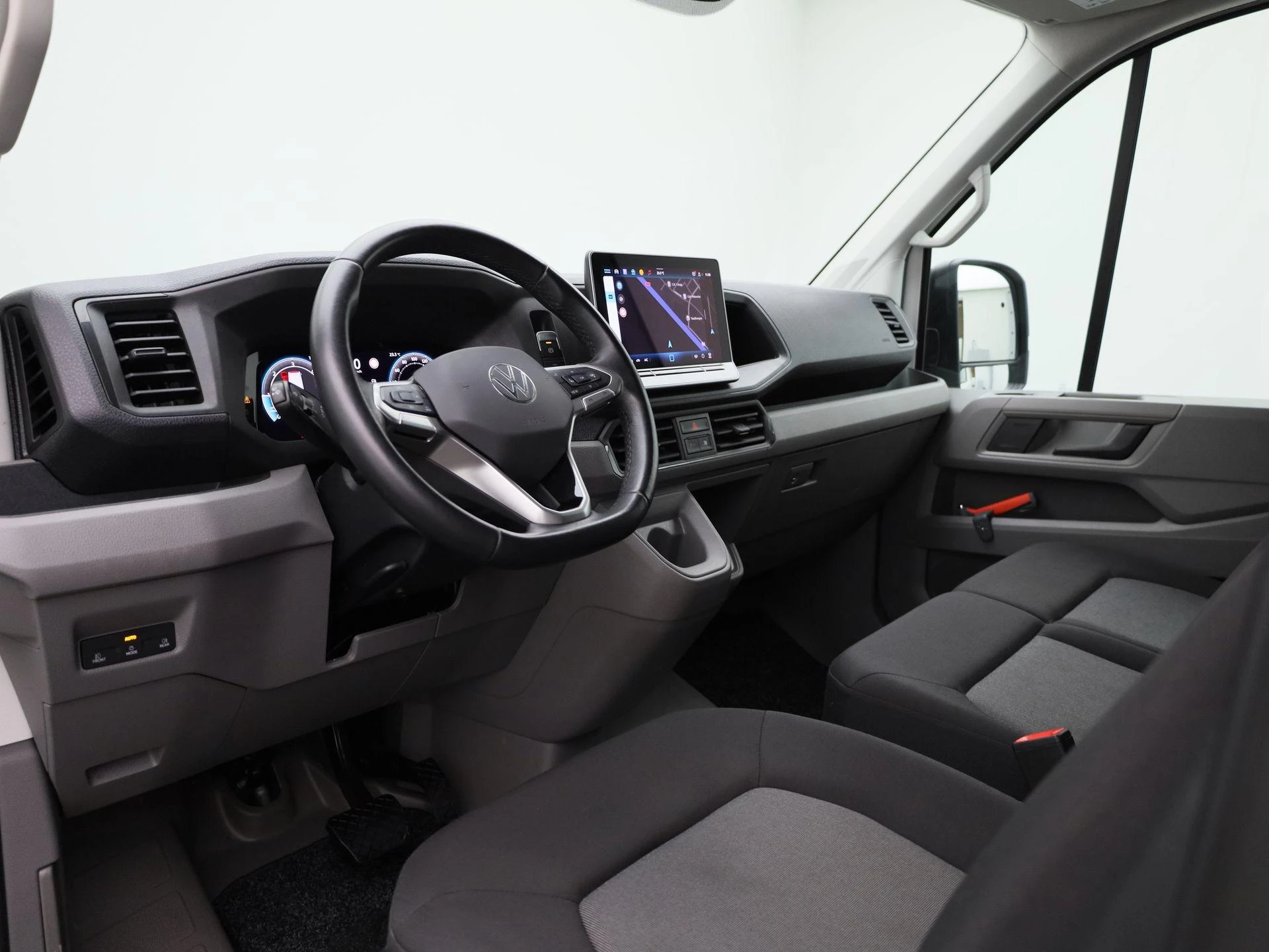 Volkswagen Crafter 2.0 TDI L3H3 Highline 140PK