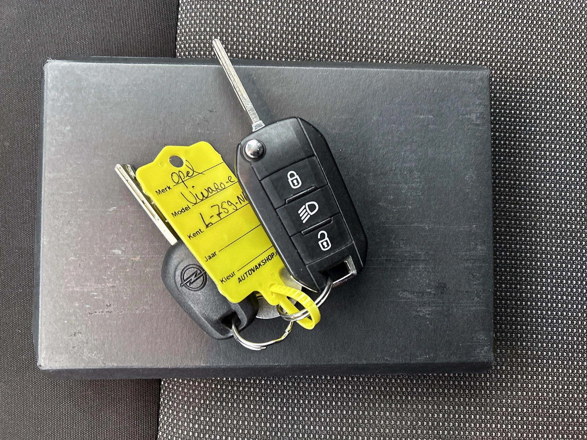 Opel-Vivaro-e-image-26
