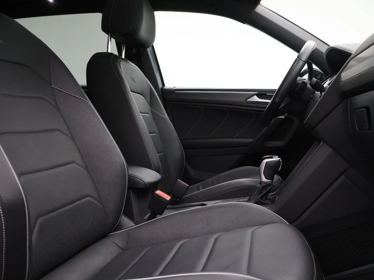 Volkswagen-Tiguan Allspace-image-3