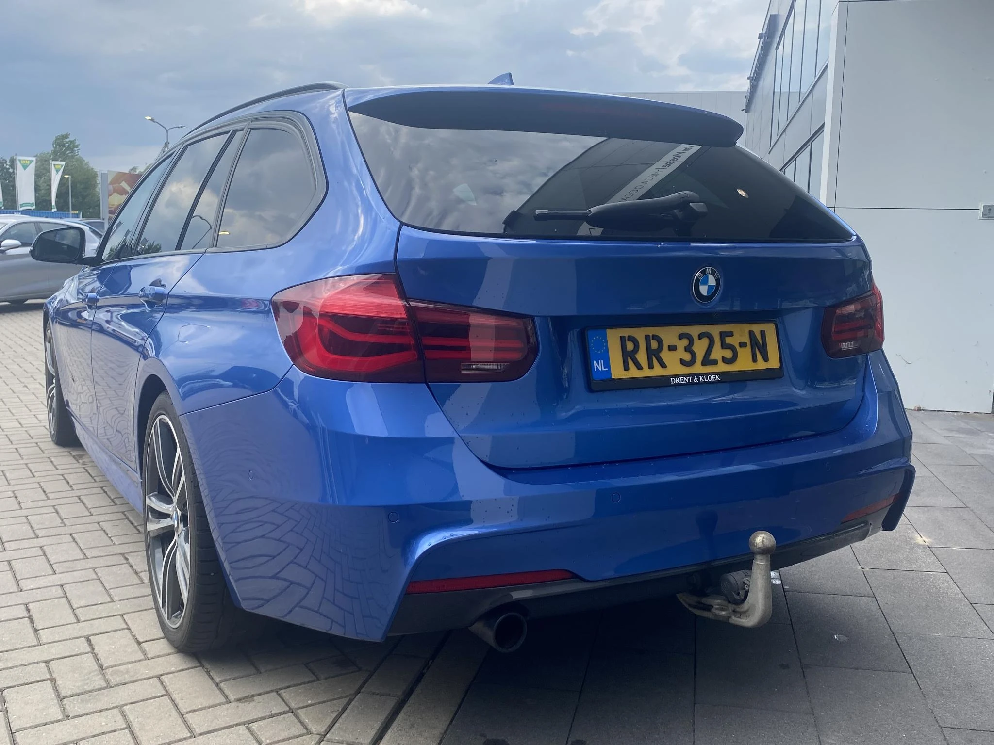 BMW-3 Serie-image-2