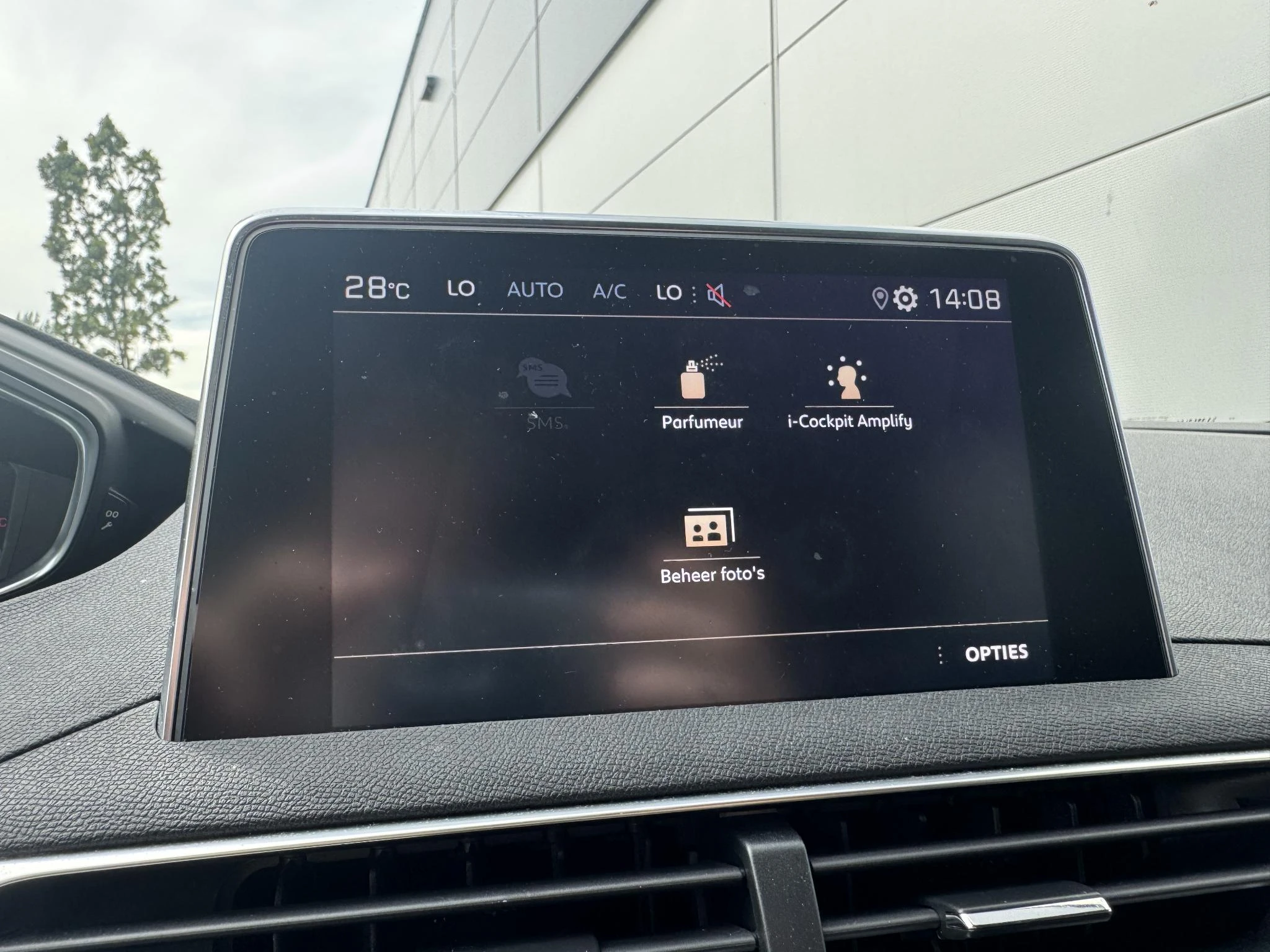 Peugeot-5008-image-13