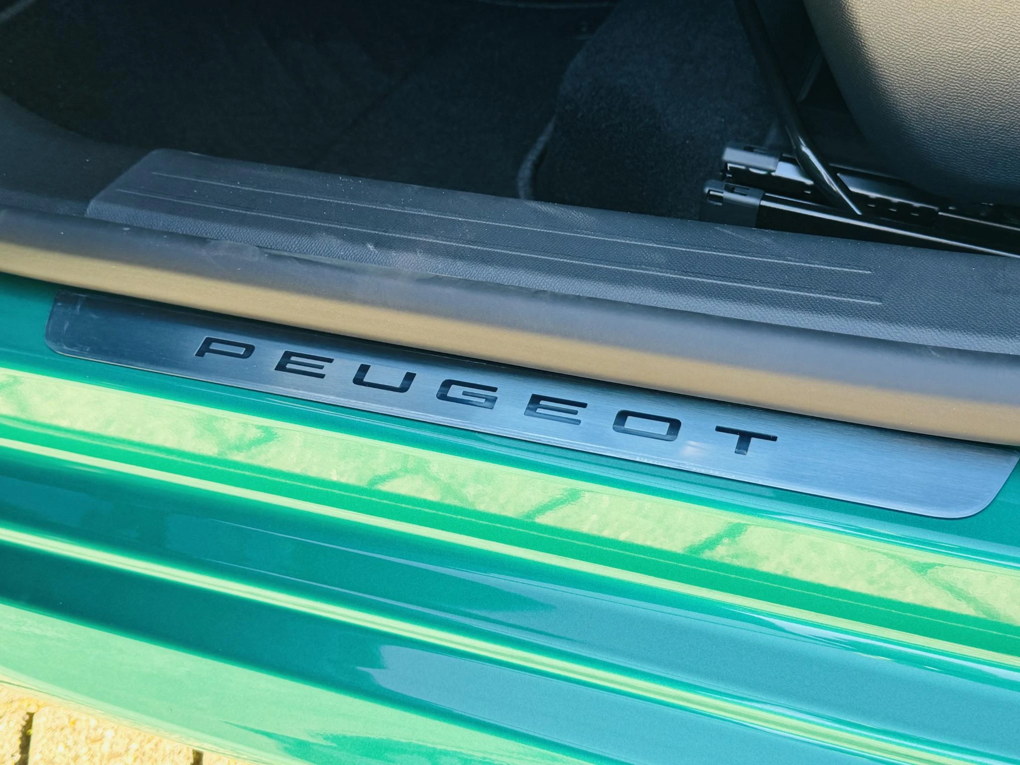 Peugeot-208-image-8