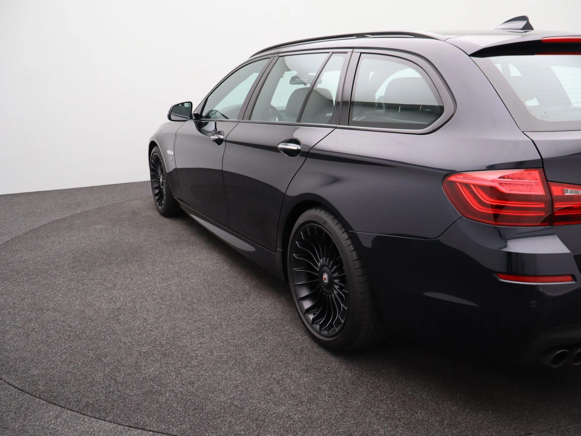 BMW-5 Serie-image-50
