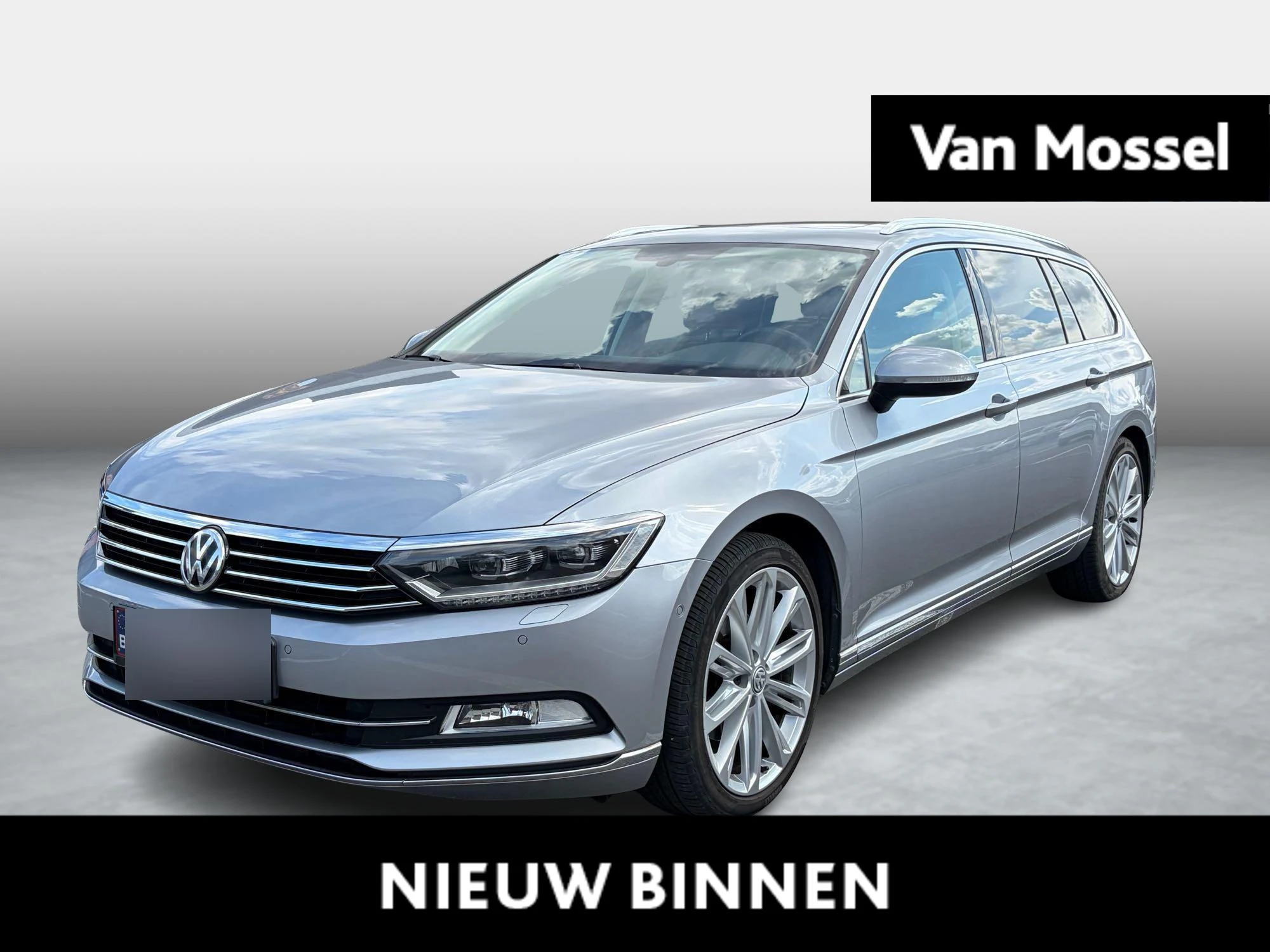 Volkswagen-Passat-image-0