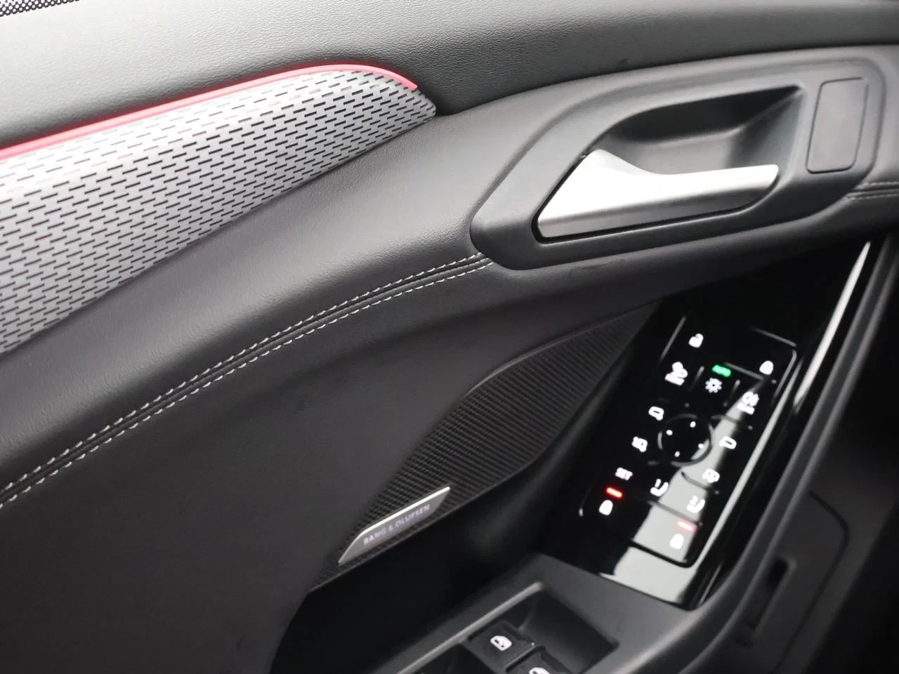 Audi-A6 Sportback e-tron-image-26