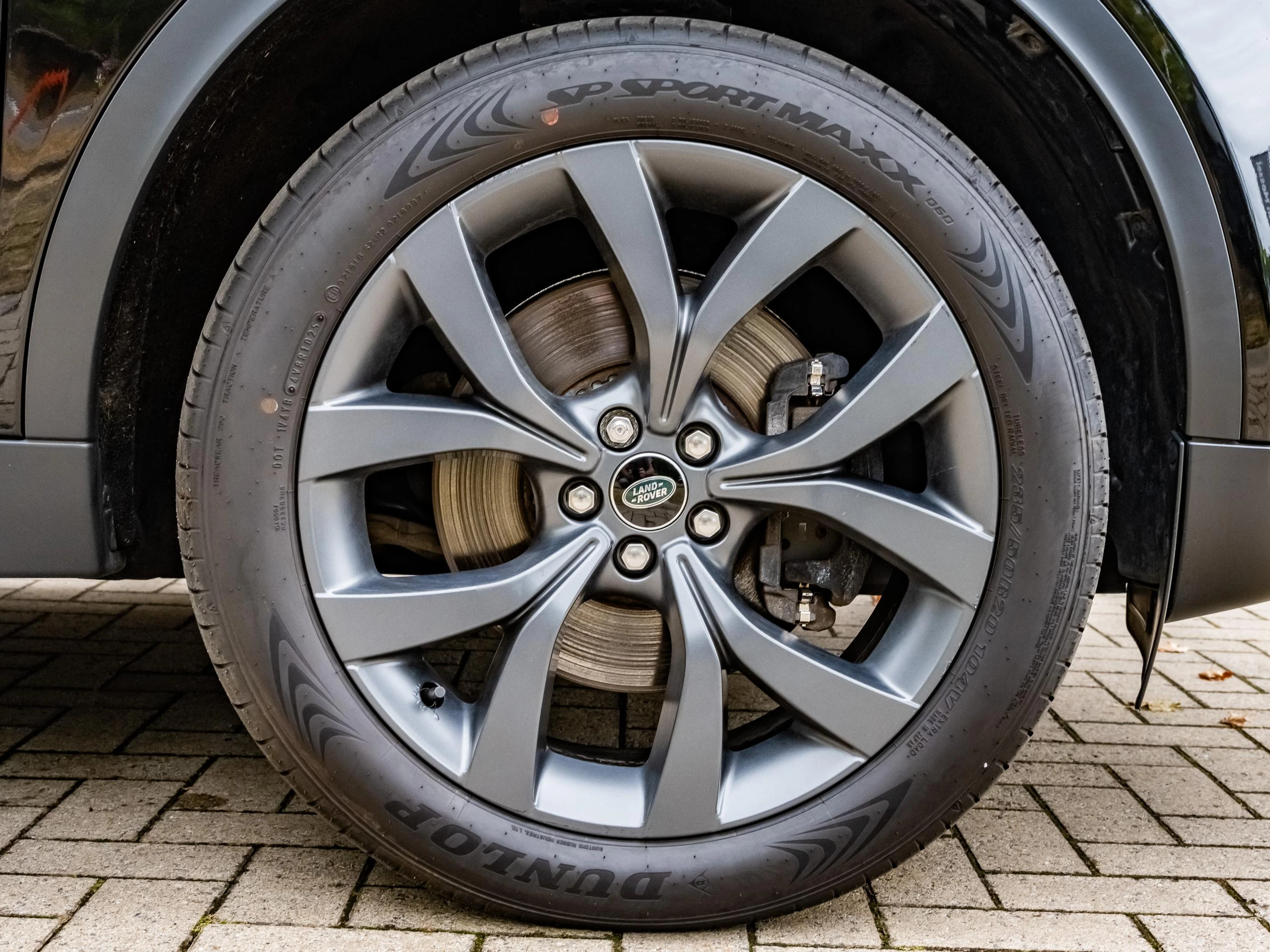Land Rover-Discovery Sport-image-9