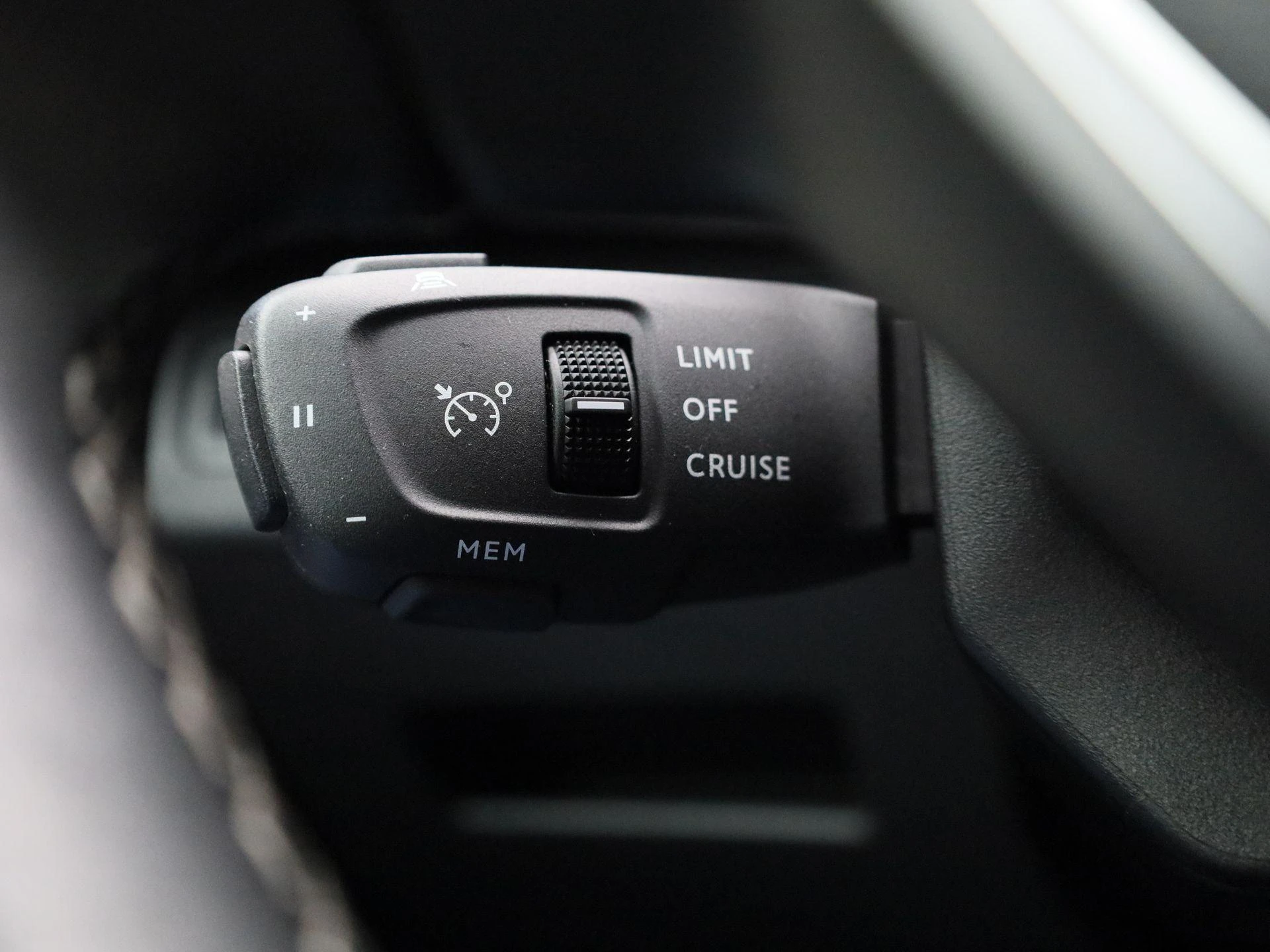 Peugeot-3008-image-19