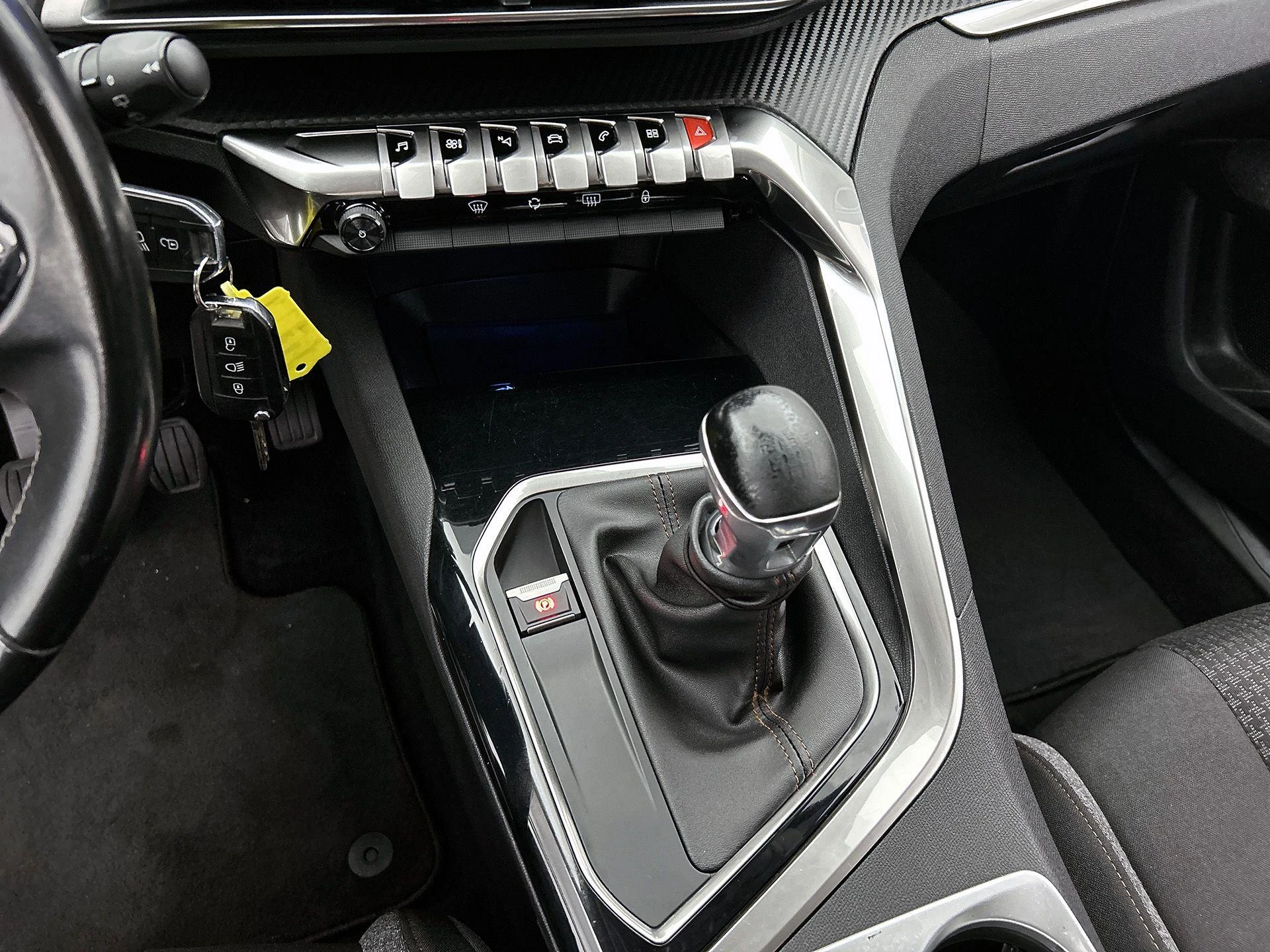 Peugeot-5008-image-21
