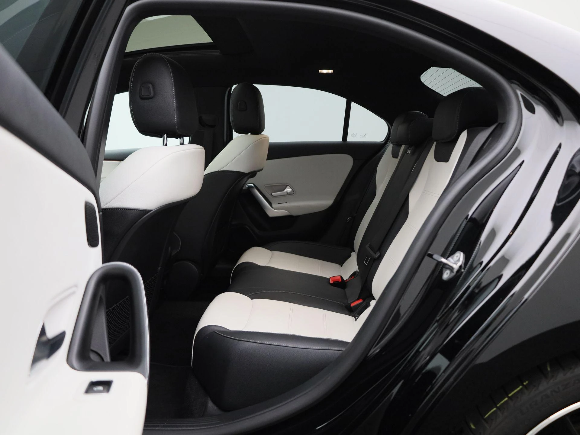 Mercedes-Benz A-Klasse 250 Premium