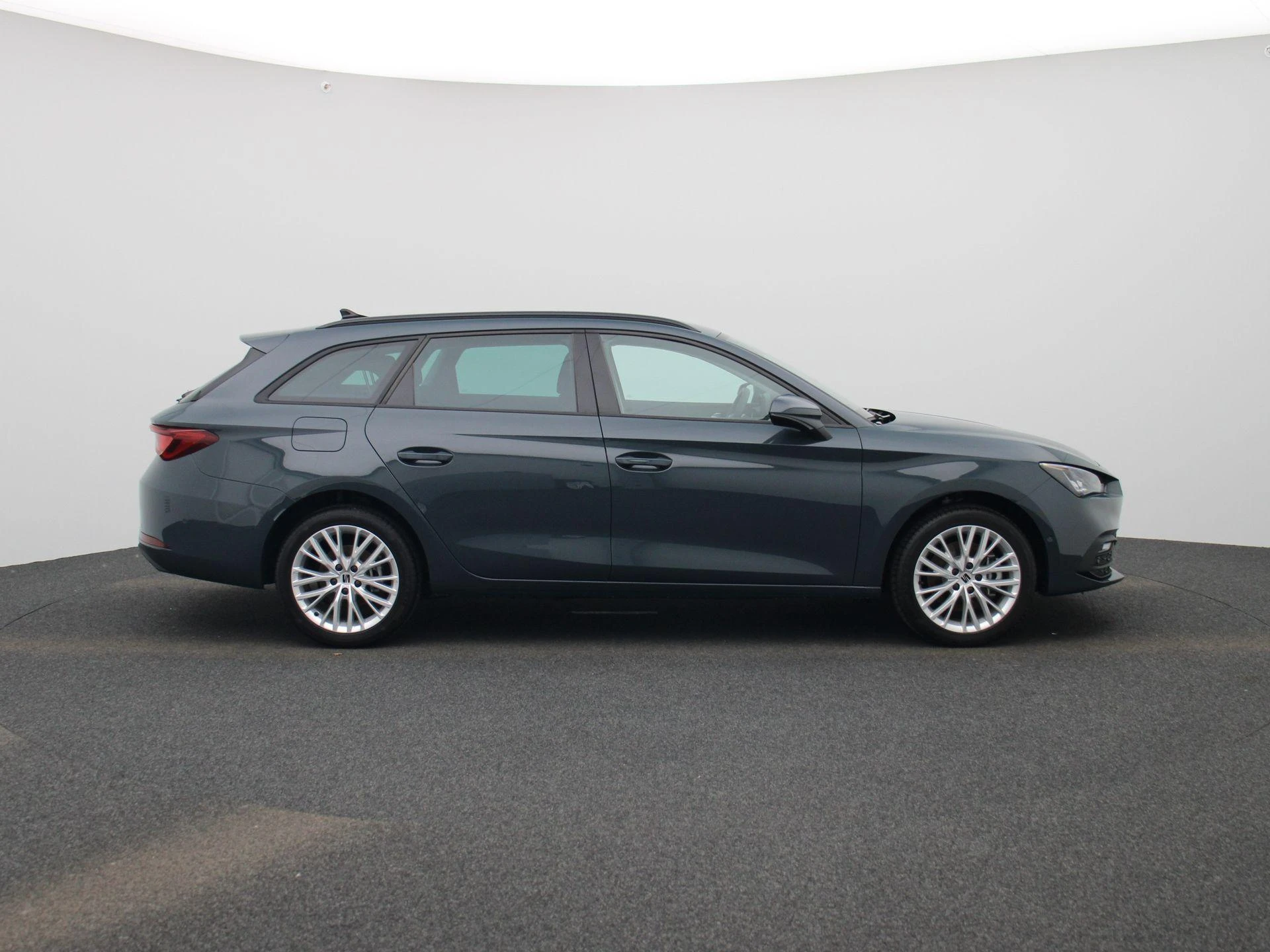 SEAT Leon Sportstourer 1.5 TSI e-Hybrid Style Business Intense