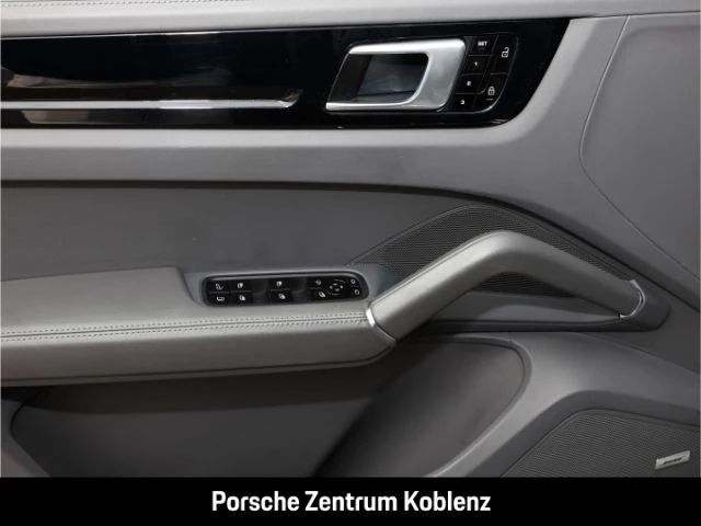 Porsche-Cayenne-image-27