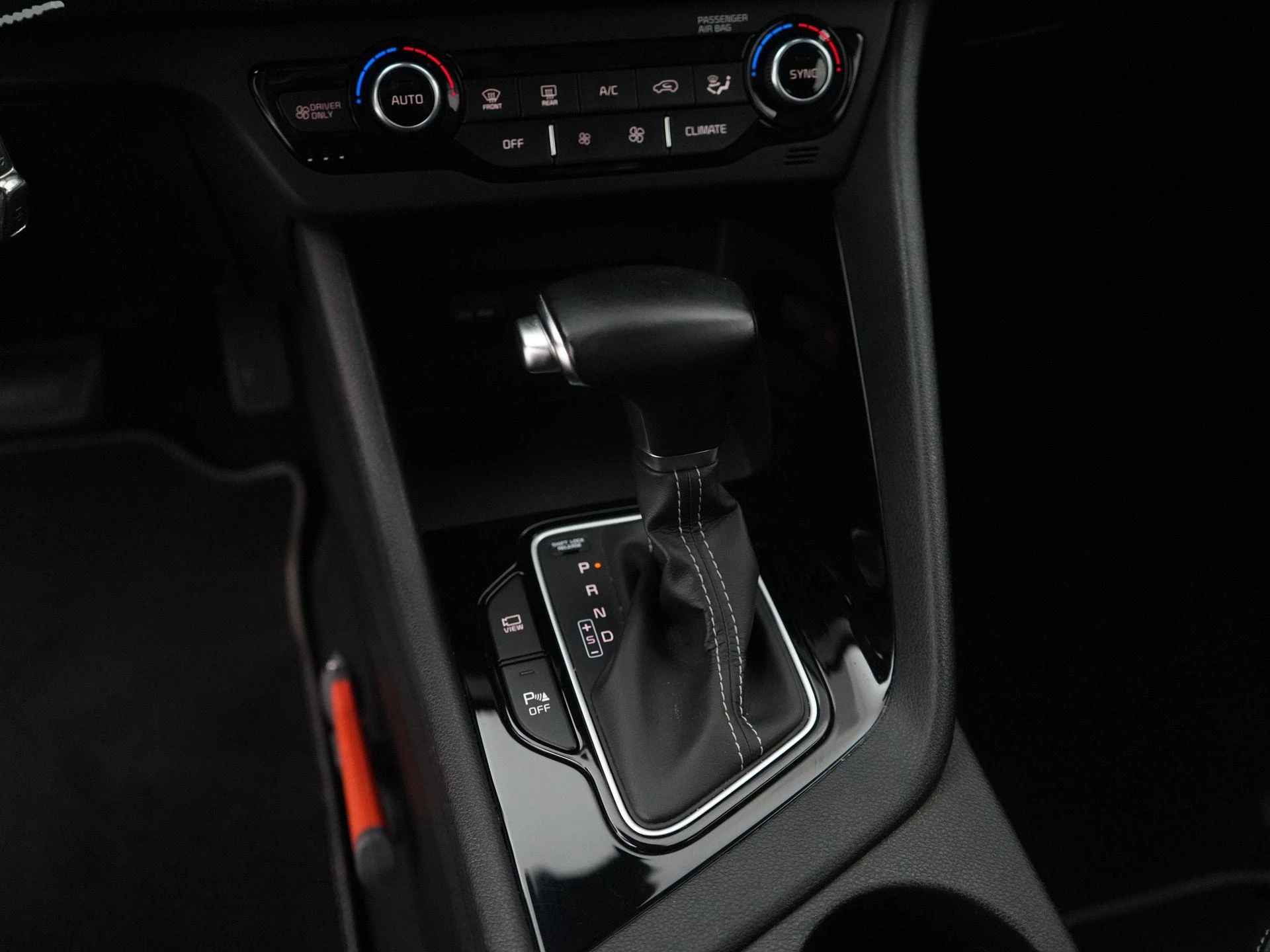 Kia-Niro-image-18