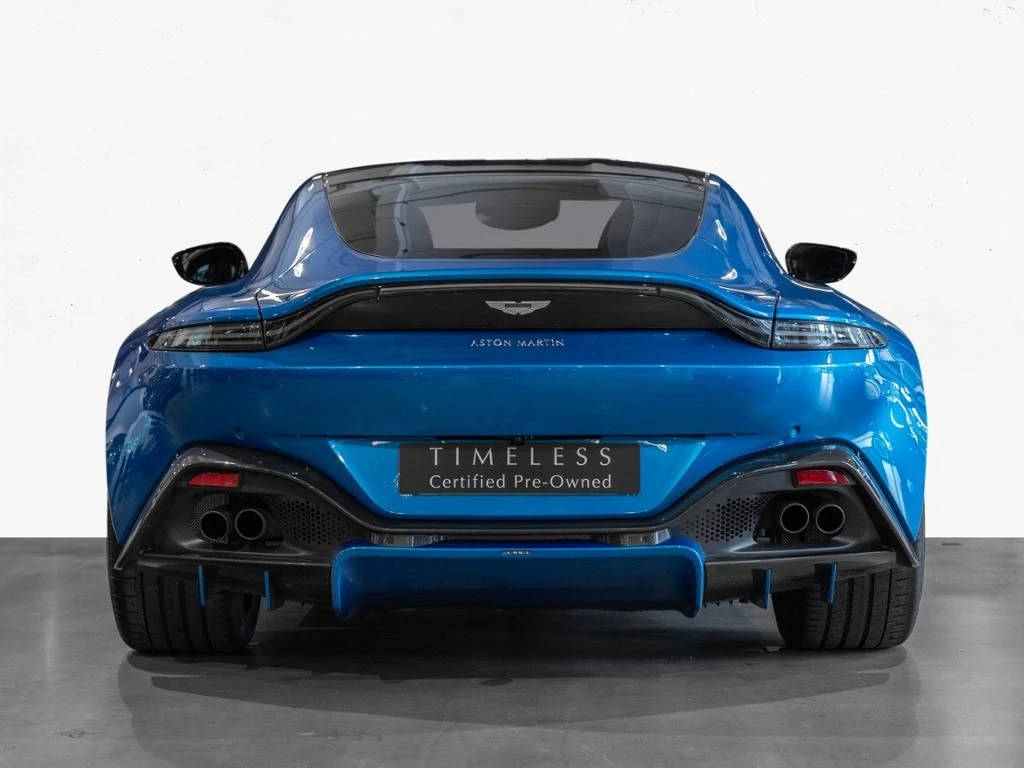 Aston Martin-V8 Vantage-image-24