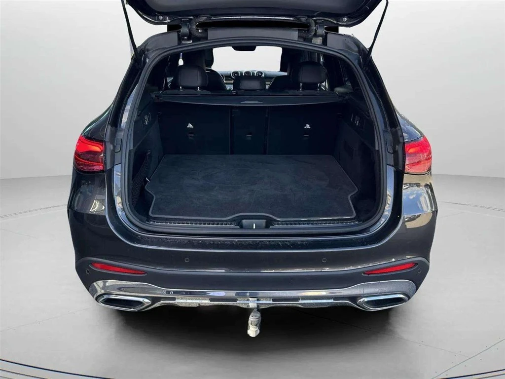 Mercedes-Benz-GLC-image-25