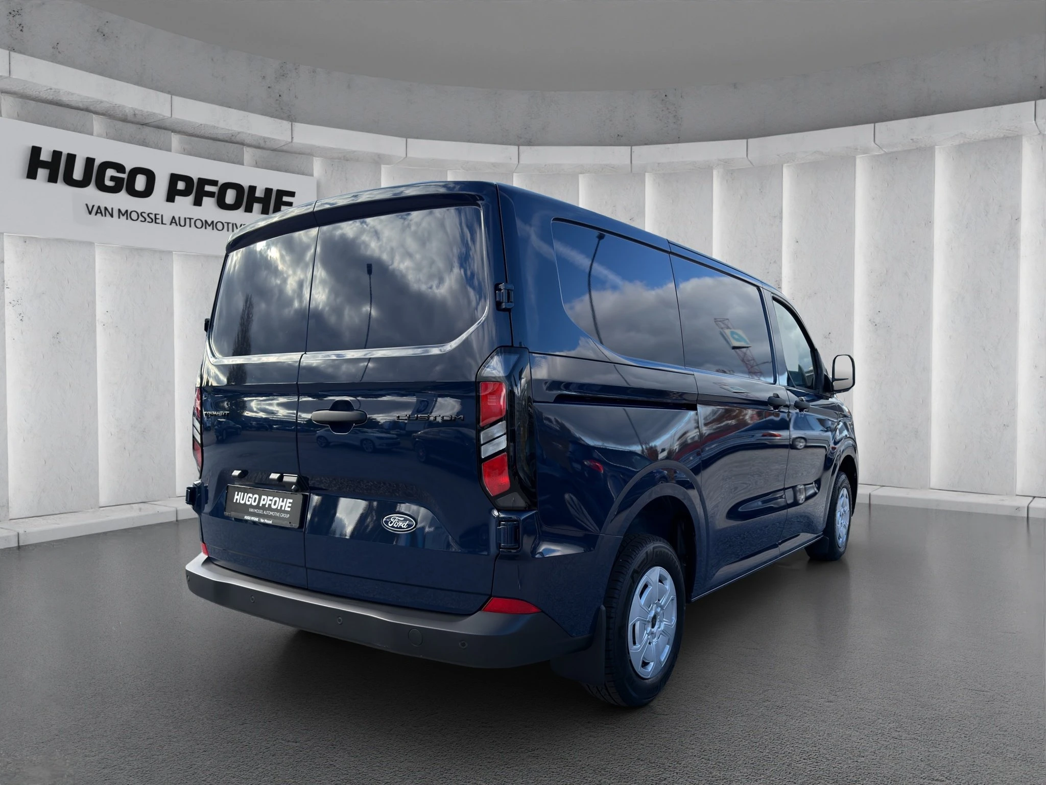 Ford-Transit Custom-image-4