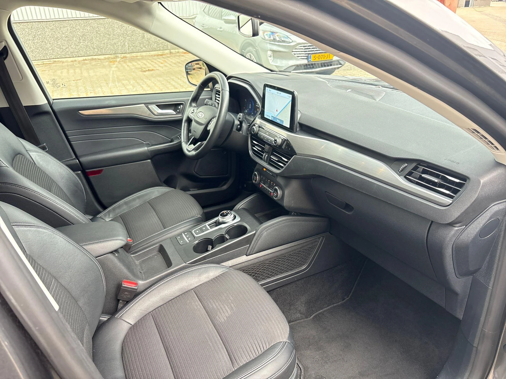 Ford-Kuga-image-15