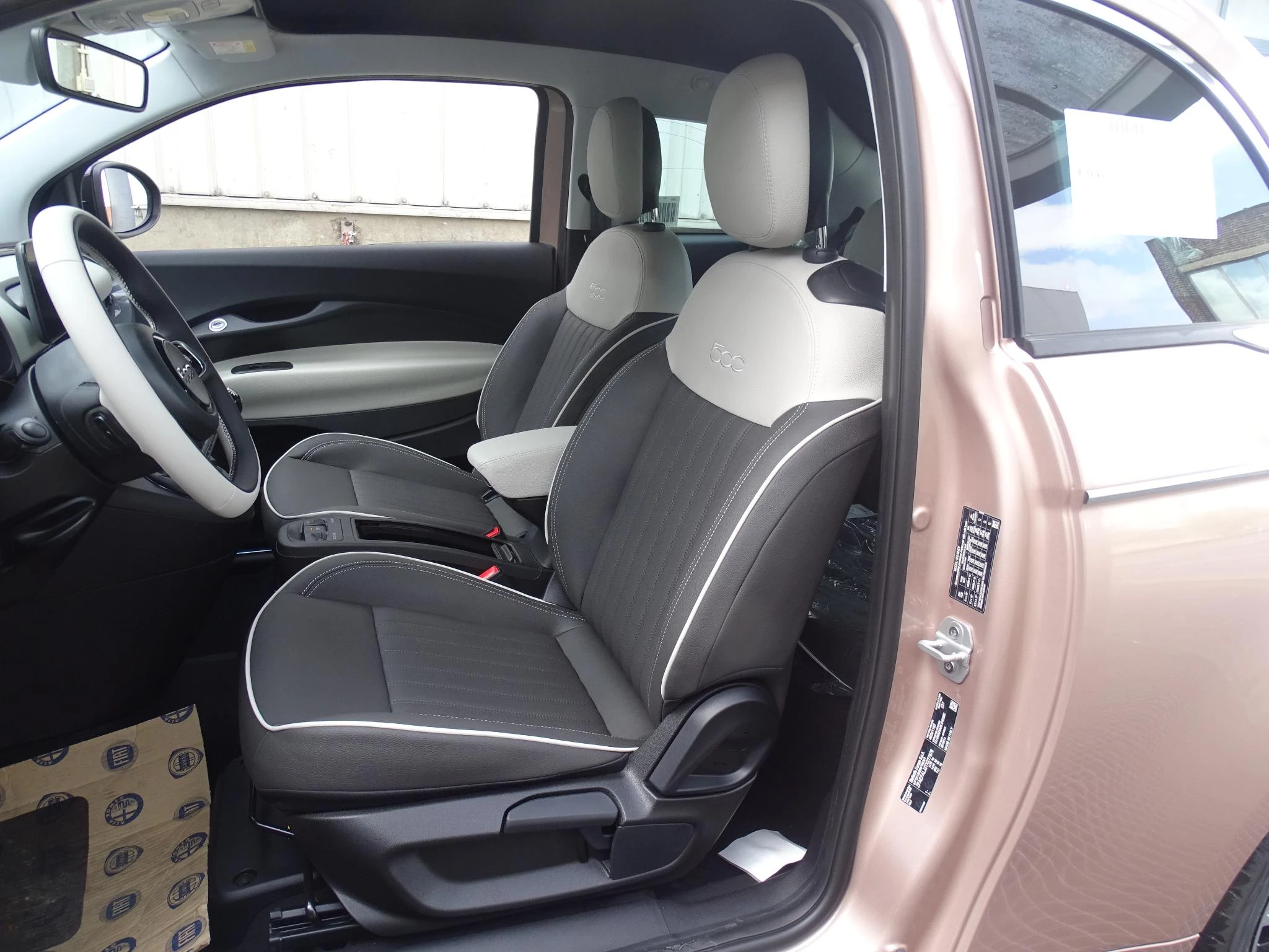 Fiat 500C 1.0 Hybrid LA PRIMA cabrio