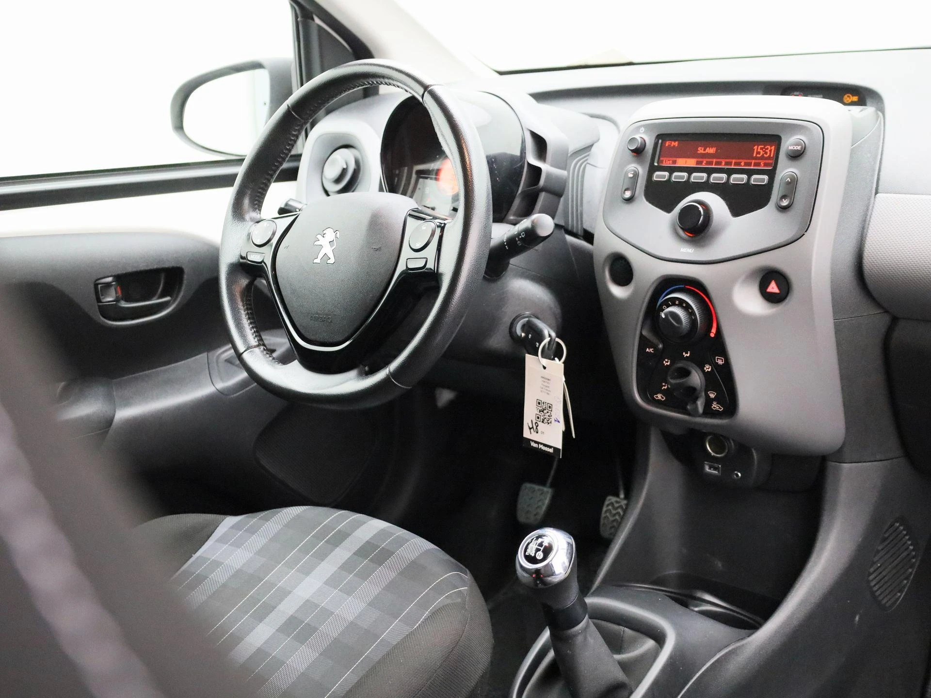 Peugeot-108-image-30