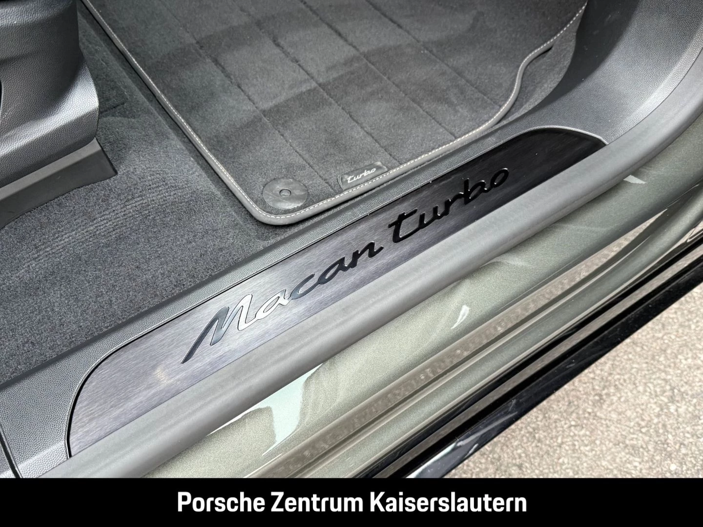 Porsche Macan Turbo 22-Zoll Rückfahrkamera LED-Matrix turbo