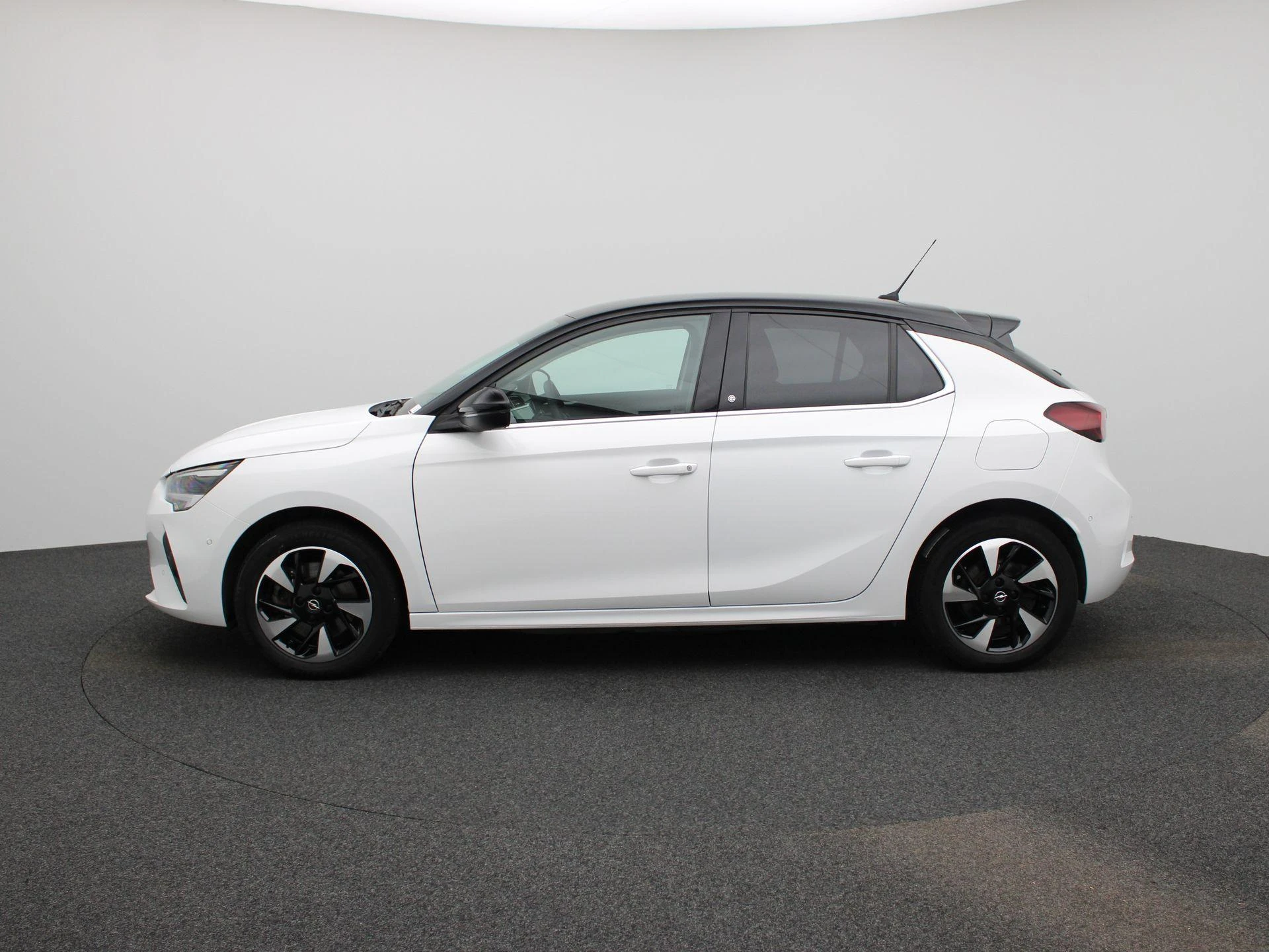 Opel-Corsa-e-image-3
