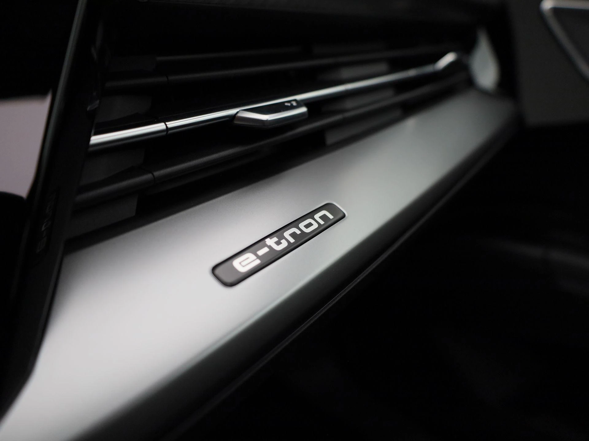 Audi-Q4 e-tron-image-37