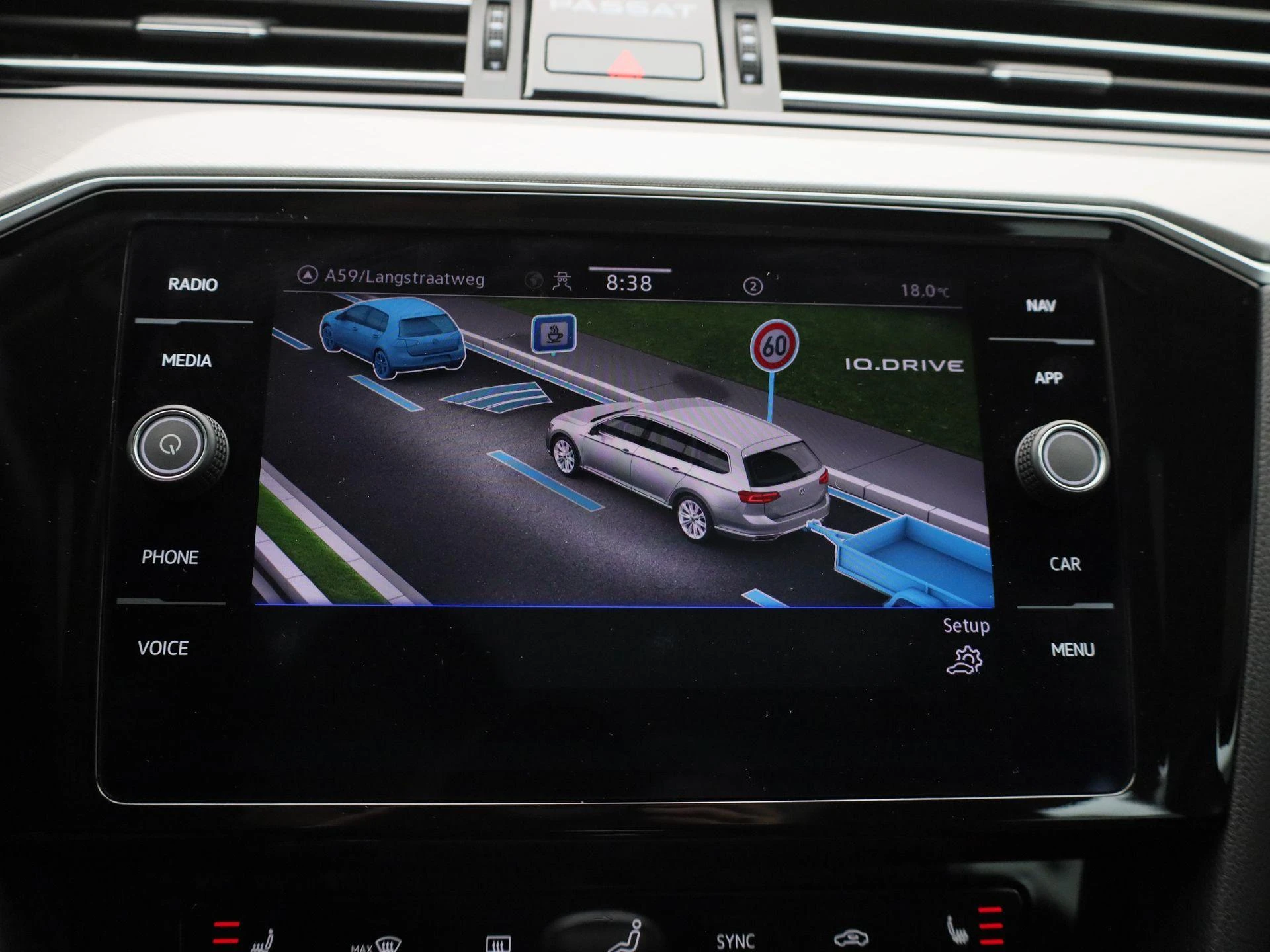 Volkswagen-Passat-image-28