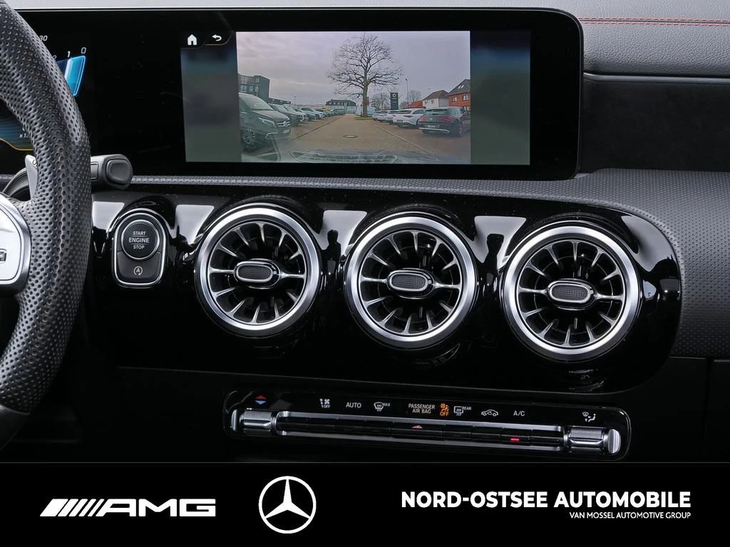 Mercedes-Benz CLA 35 AMG 4M SB HUD PANO SOUND AHK MULTI 360° AMG LineX118 CLA 35 AMG 4M SB HUD PANO SOUND AHK MULTI 360° AMG Line