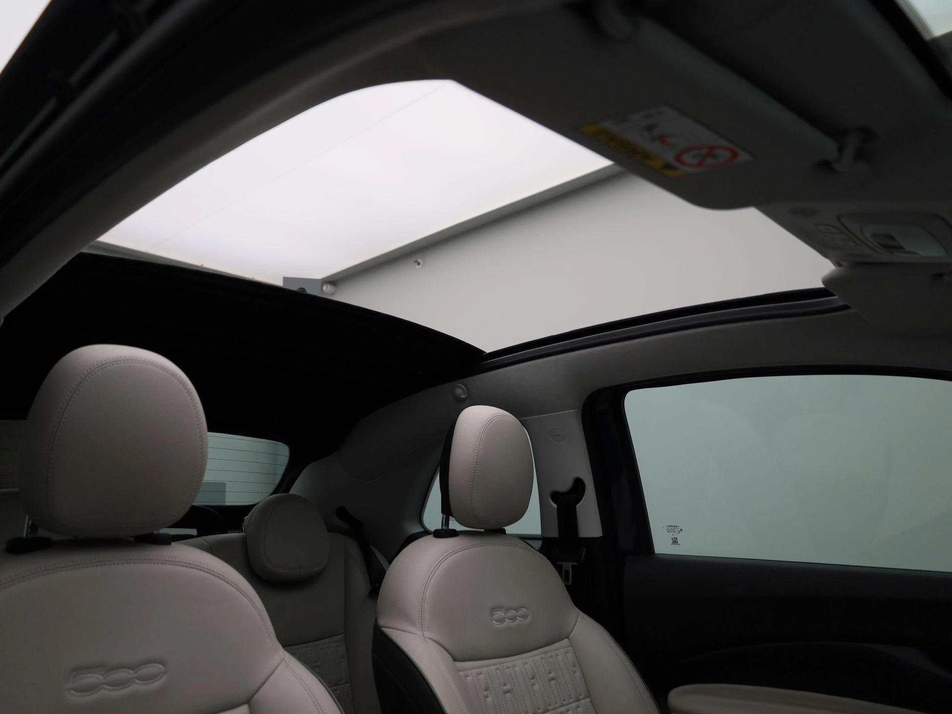 Fiat-500C-image-37