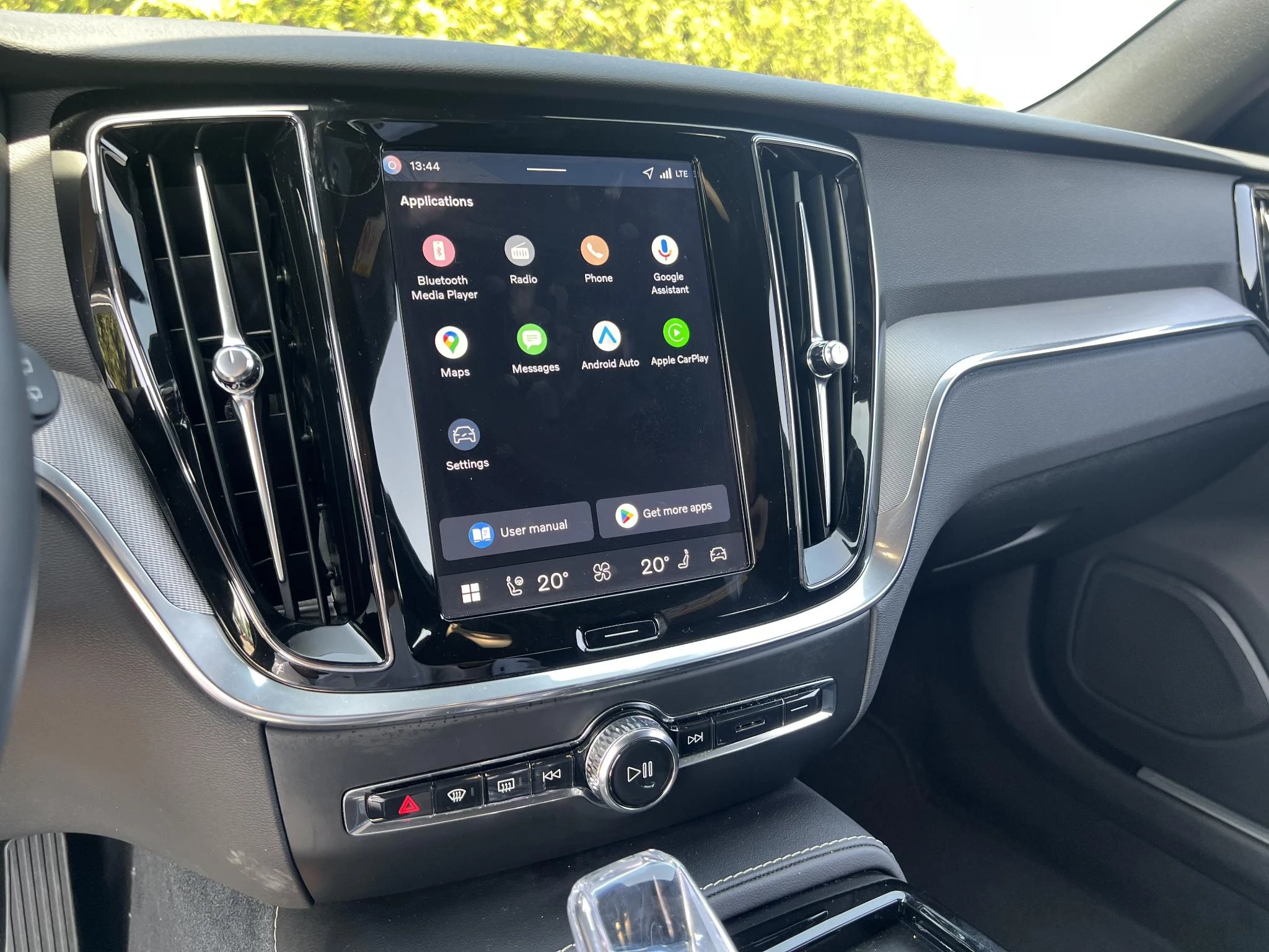 Volvo V60 T6 Plug-in hybrid AWD Plus Dark
