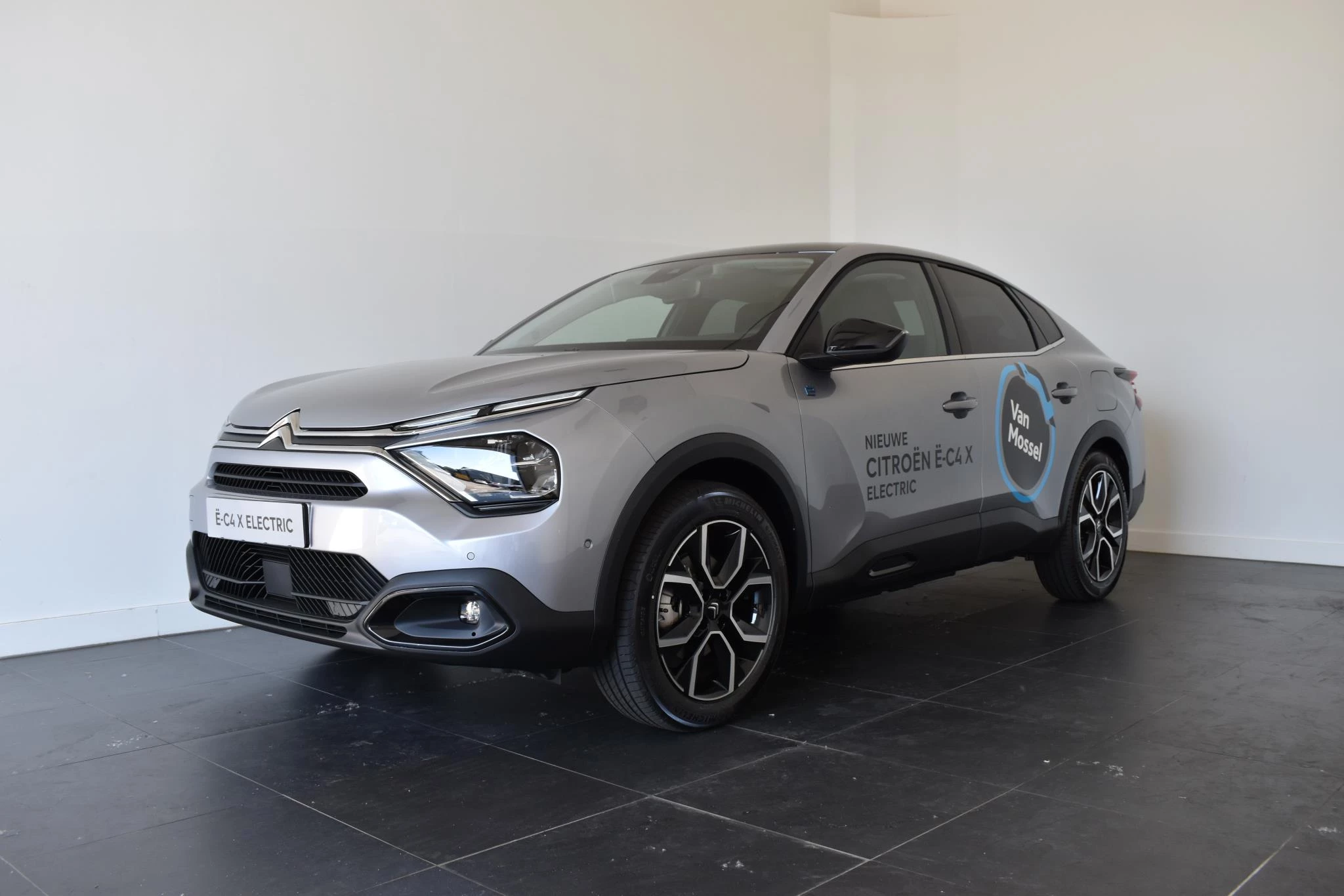 Citroën-ë-C4 X-image-0