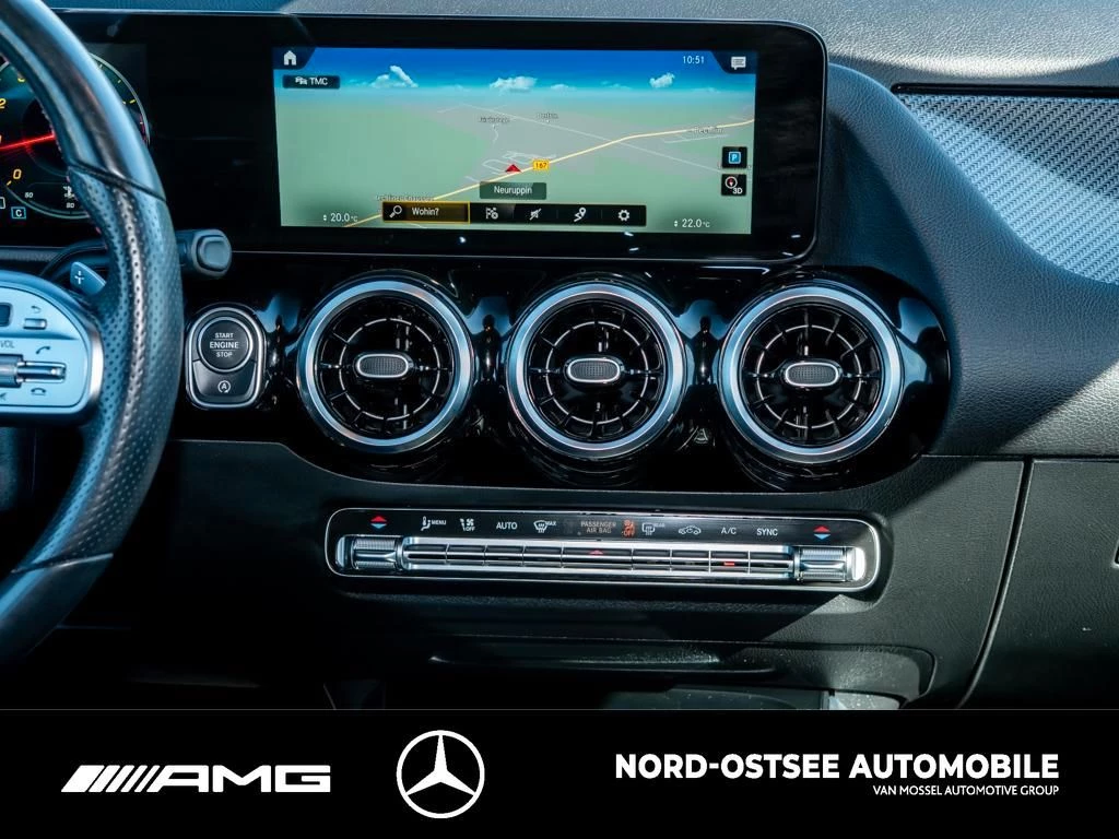 Mercedes-Benz GLA 250 AMG AHK MULTIBEAM PAKRPAKET SOUND DAB AMG