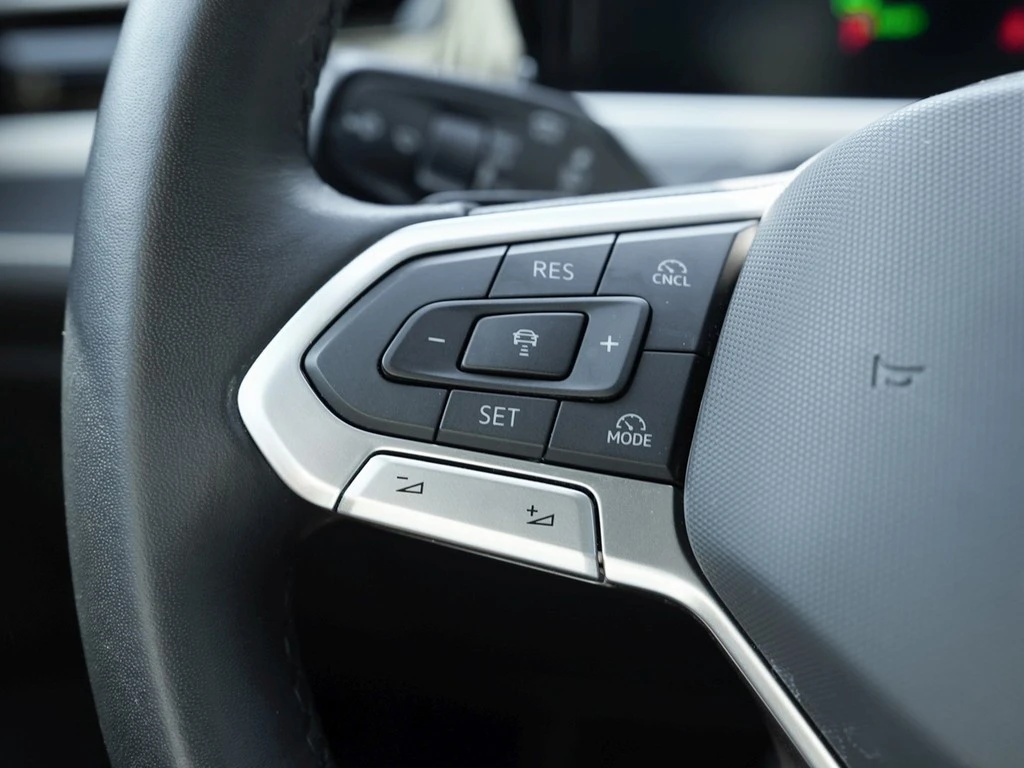 Volkswagen-Passat-image-15