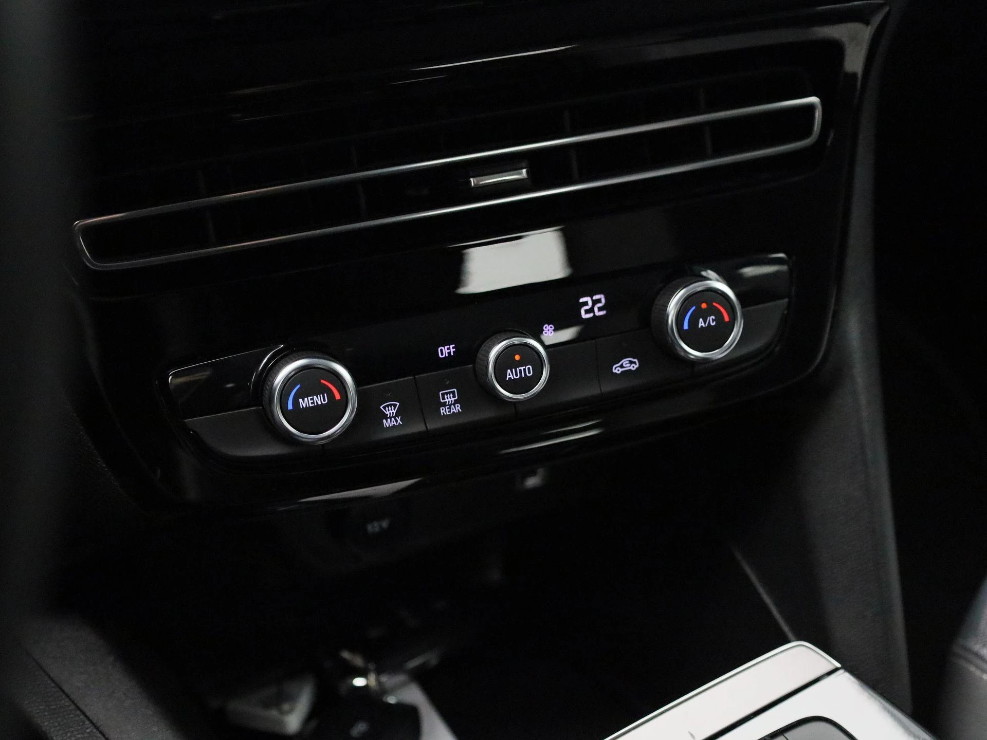 Opel-Mokka-e-image-14