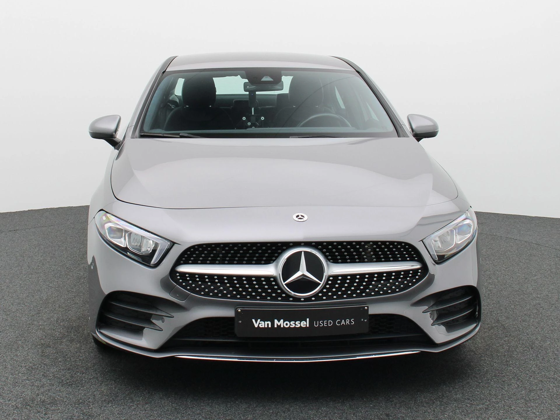 Mercedes-Benz Classe A 180 sedan + AMG LINE + CAMERA + LED +