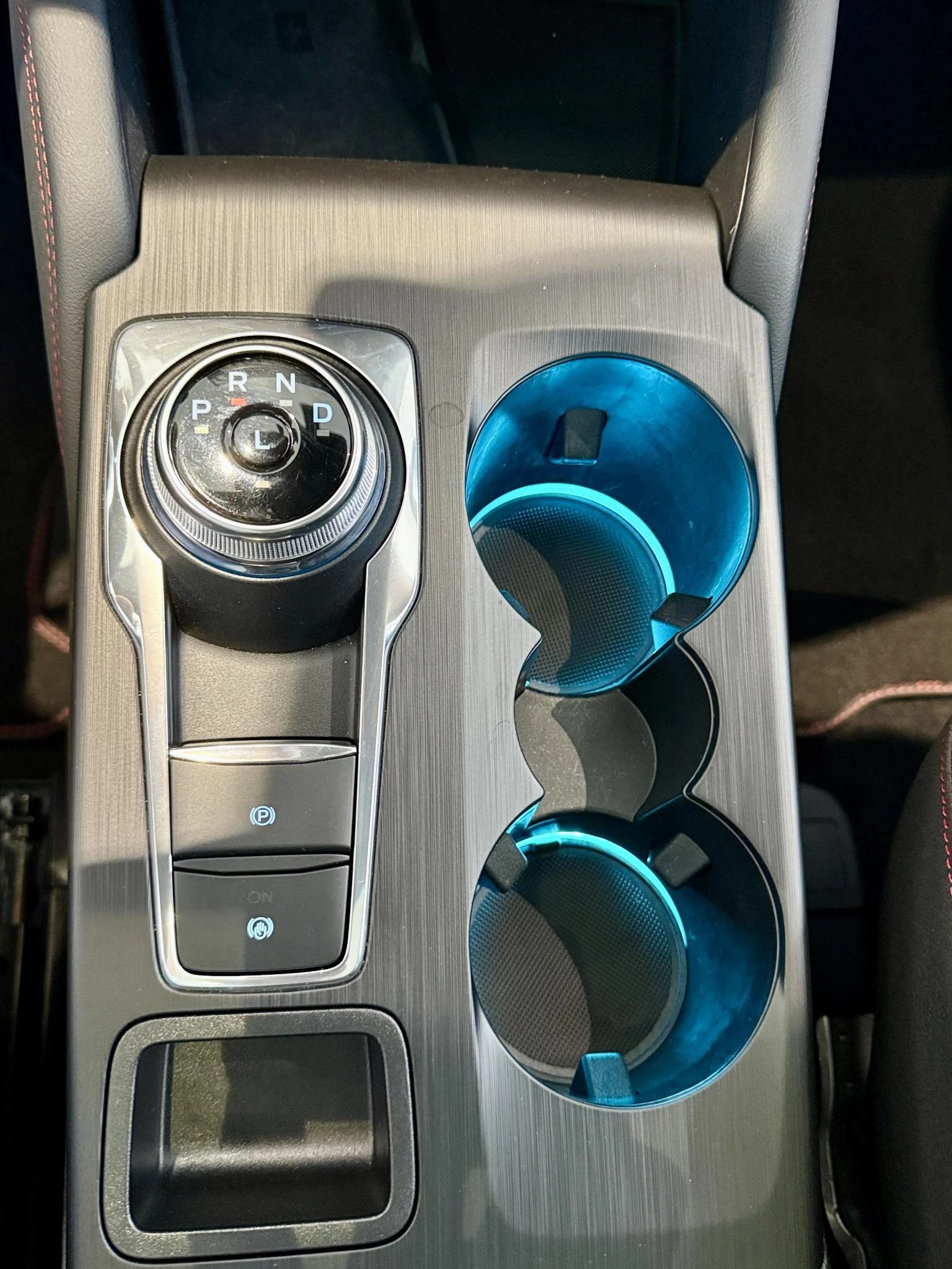 Ford-Kuga-image-27