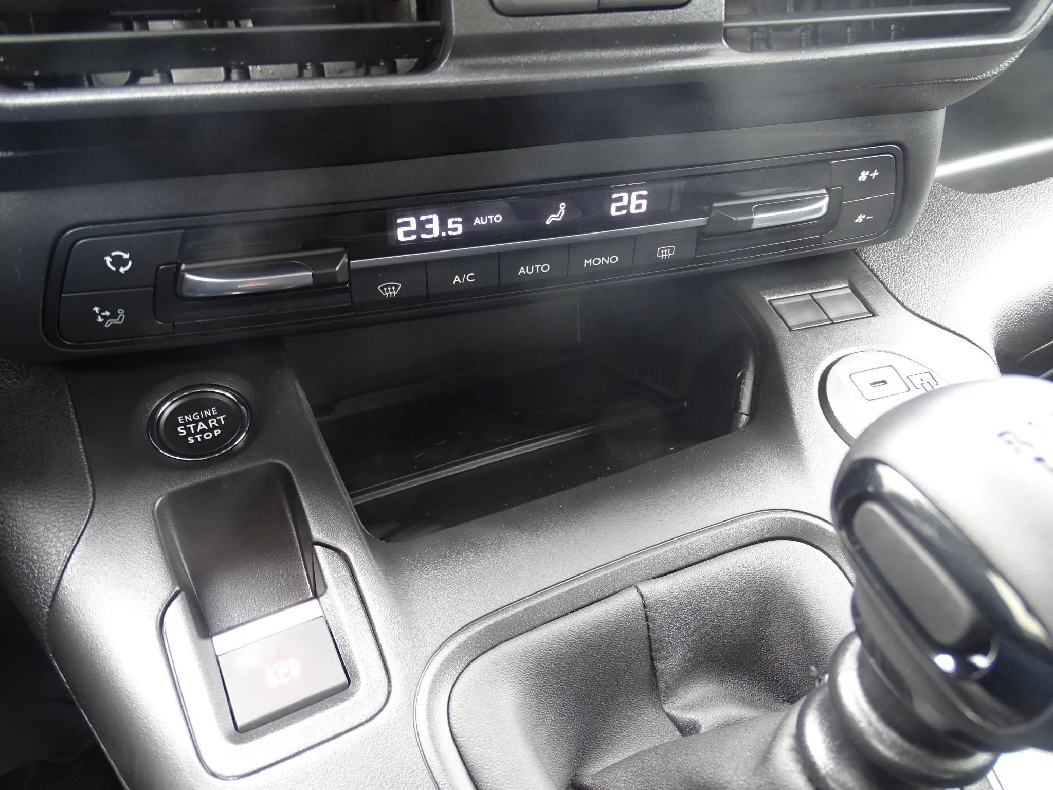 Opel Combo Life 1.2T Edition+gps+camera+park pilot achteraan