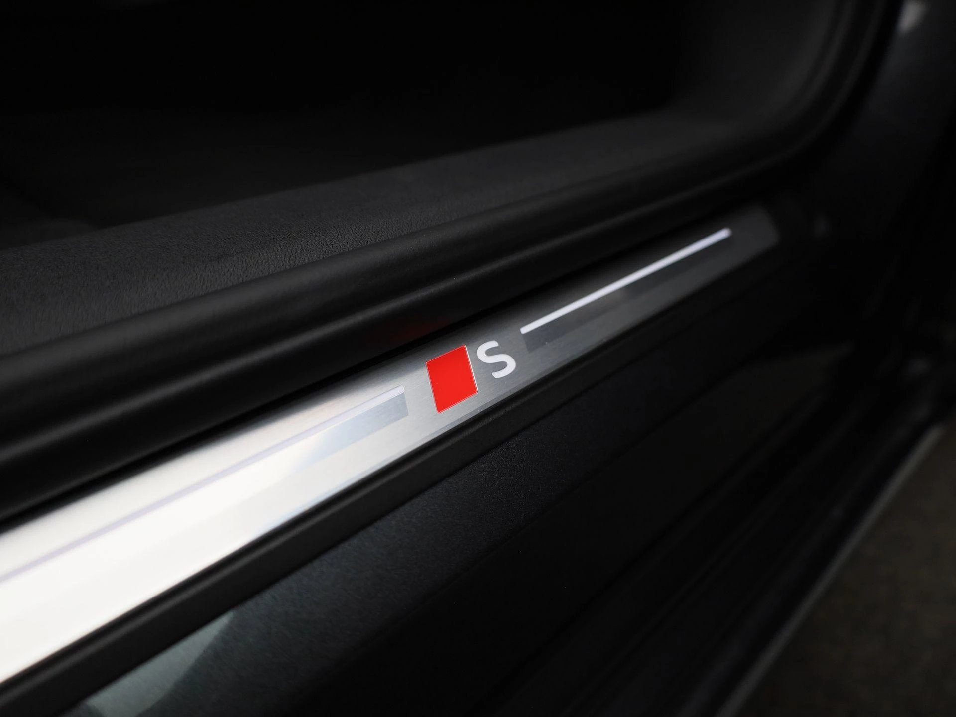 Audi-A6 Avant e-tron-image-51