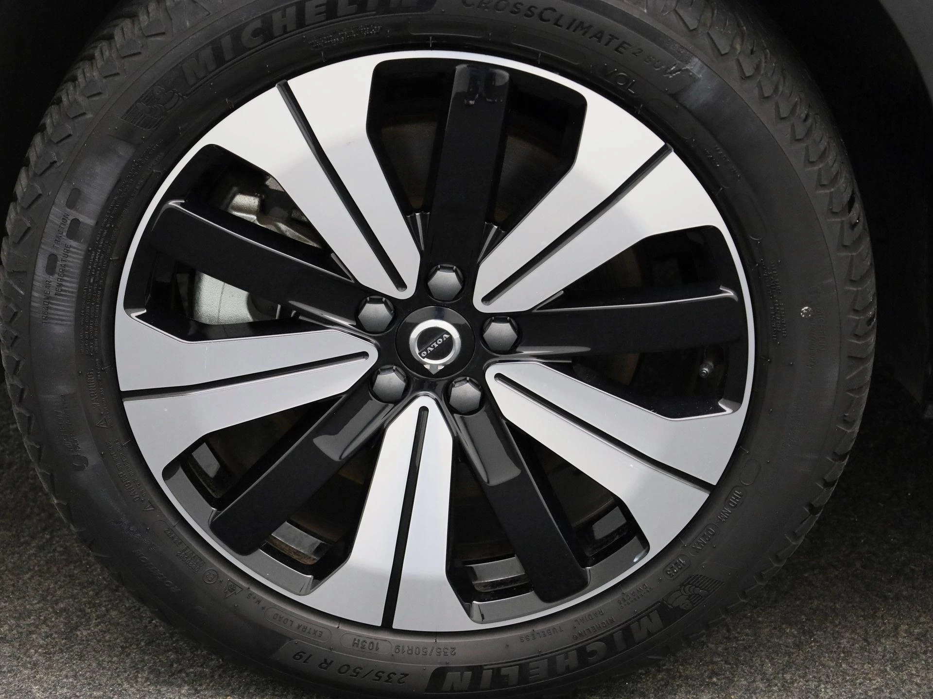 Volvo-XC40-image-14
