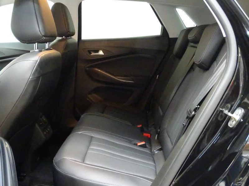 Opel-Grandland X-image-12