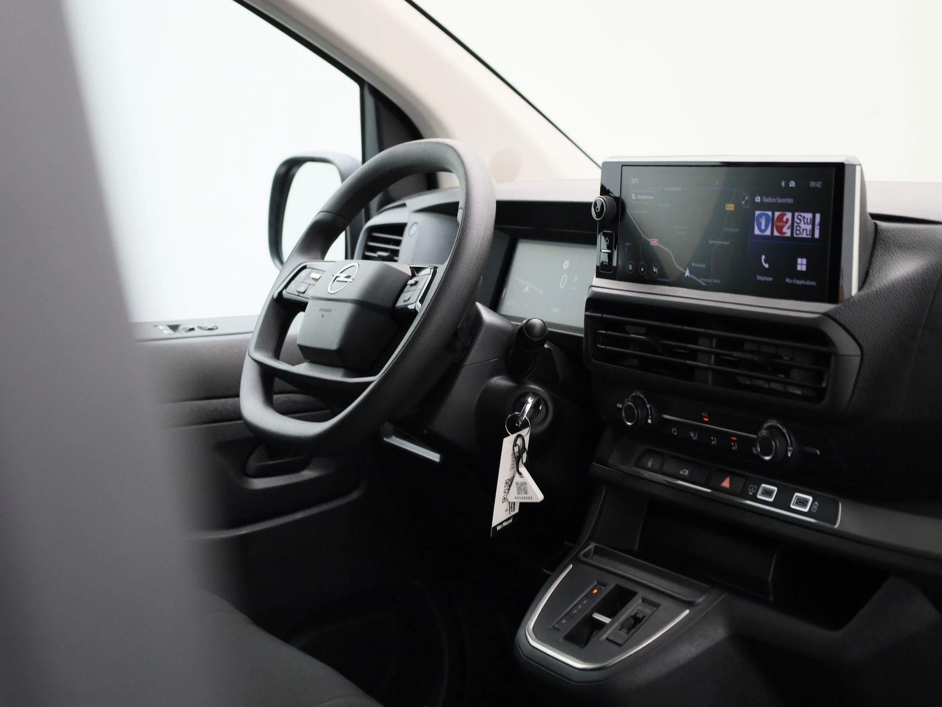 Opel-Vivaro-image-6