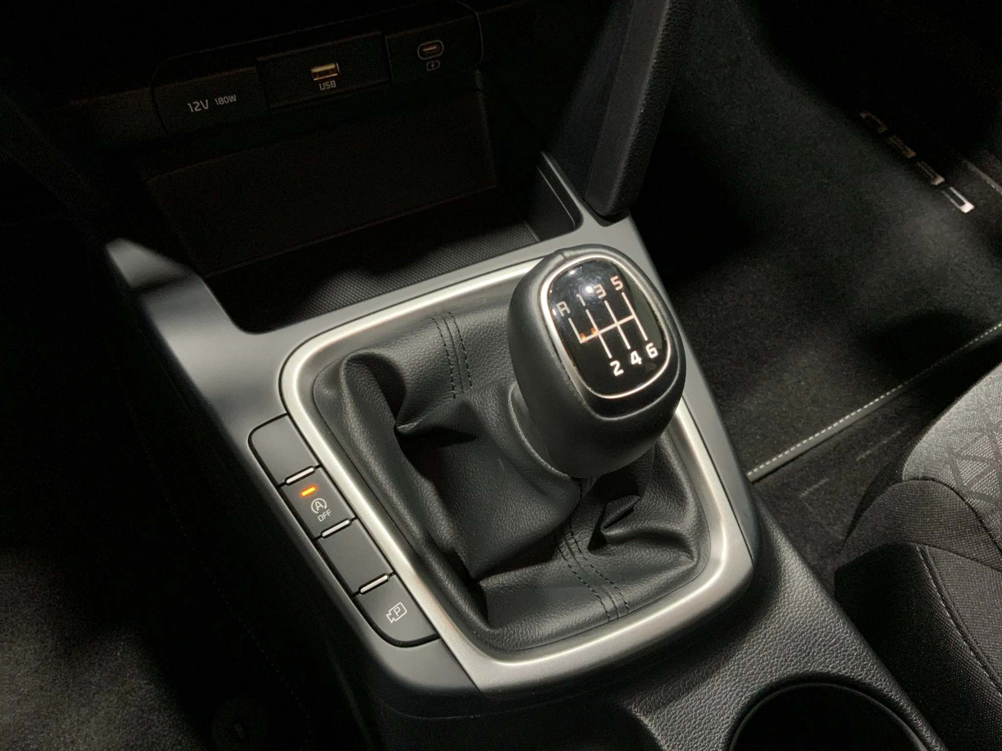 Kia-Ceed Sportswagon-image-22