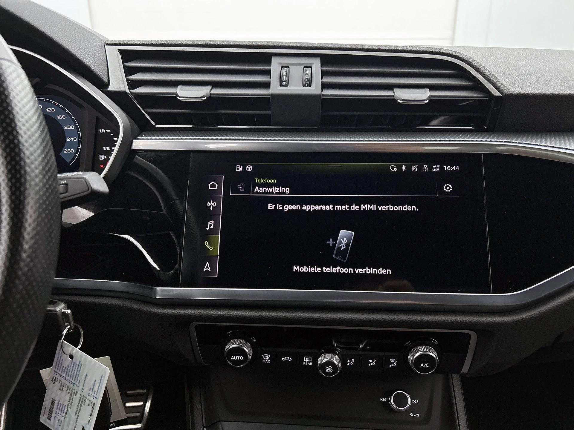 Audi-Q3-image-11