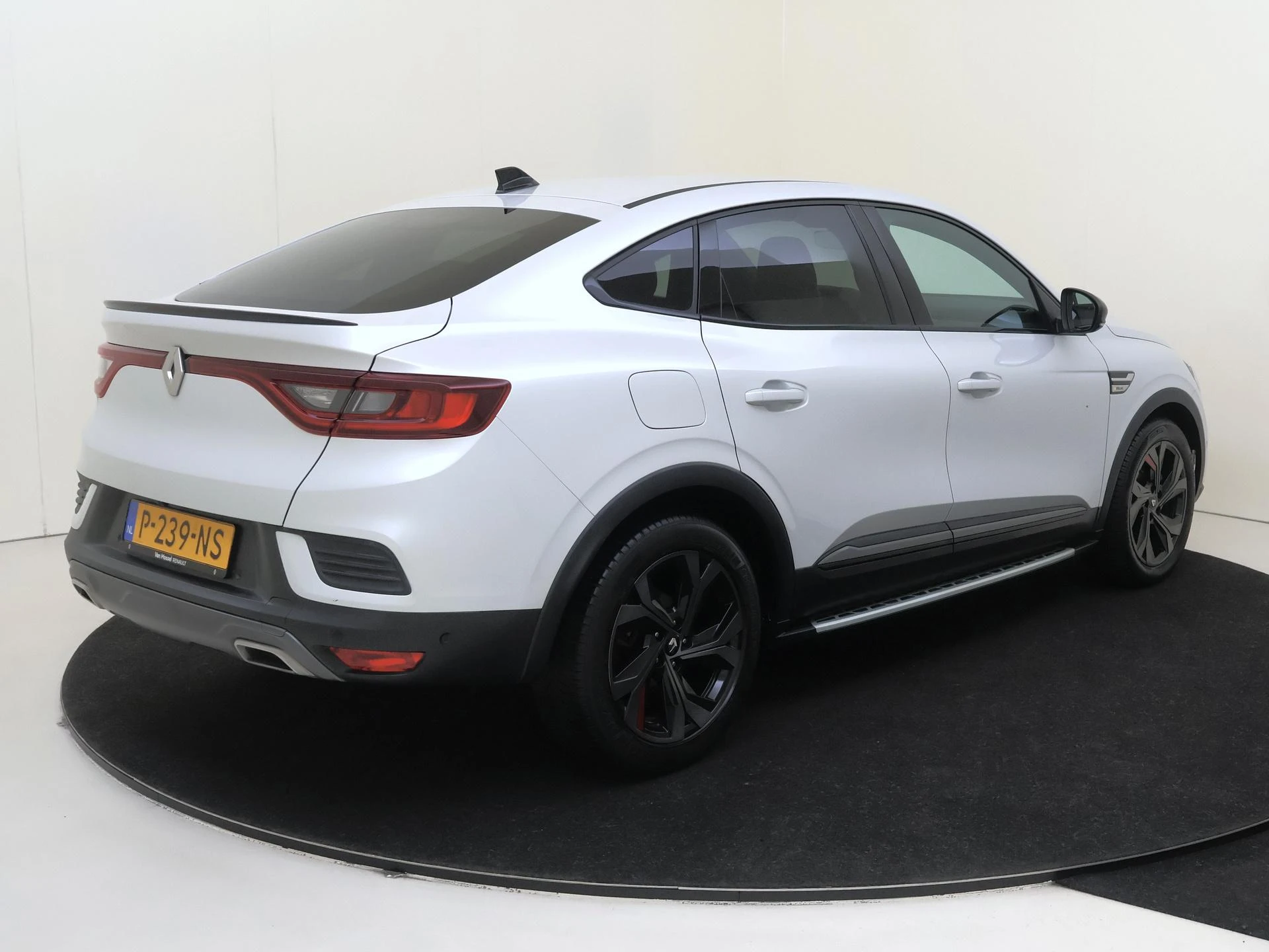 Renault Arkana 1.6 E-Tech Hybrid 145 PK R.S. Line