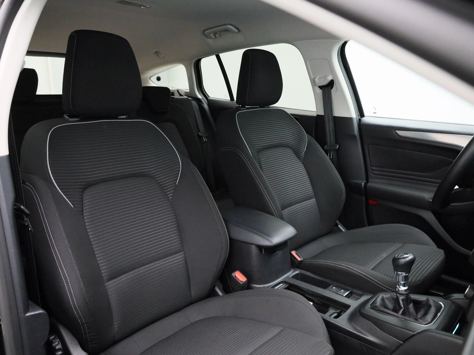 Ford Focus Wagon 1.0 EcoBoost Hybrid Titanium