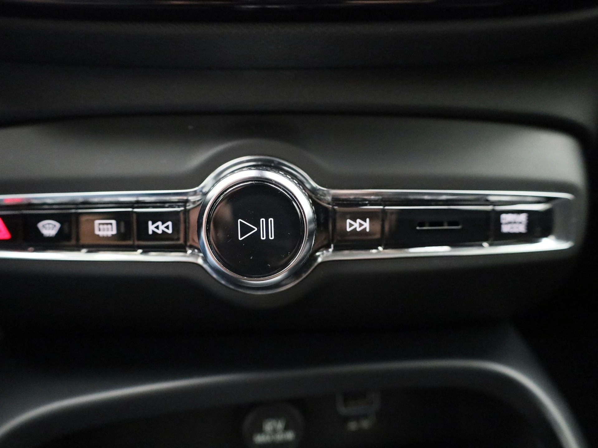 Volvo-XC40-image-20
